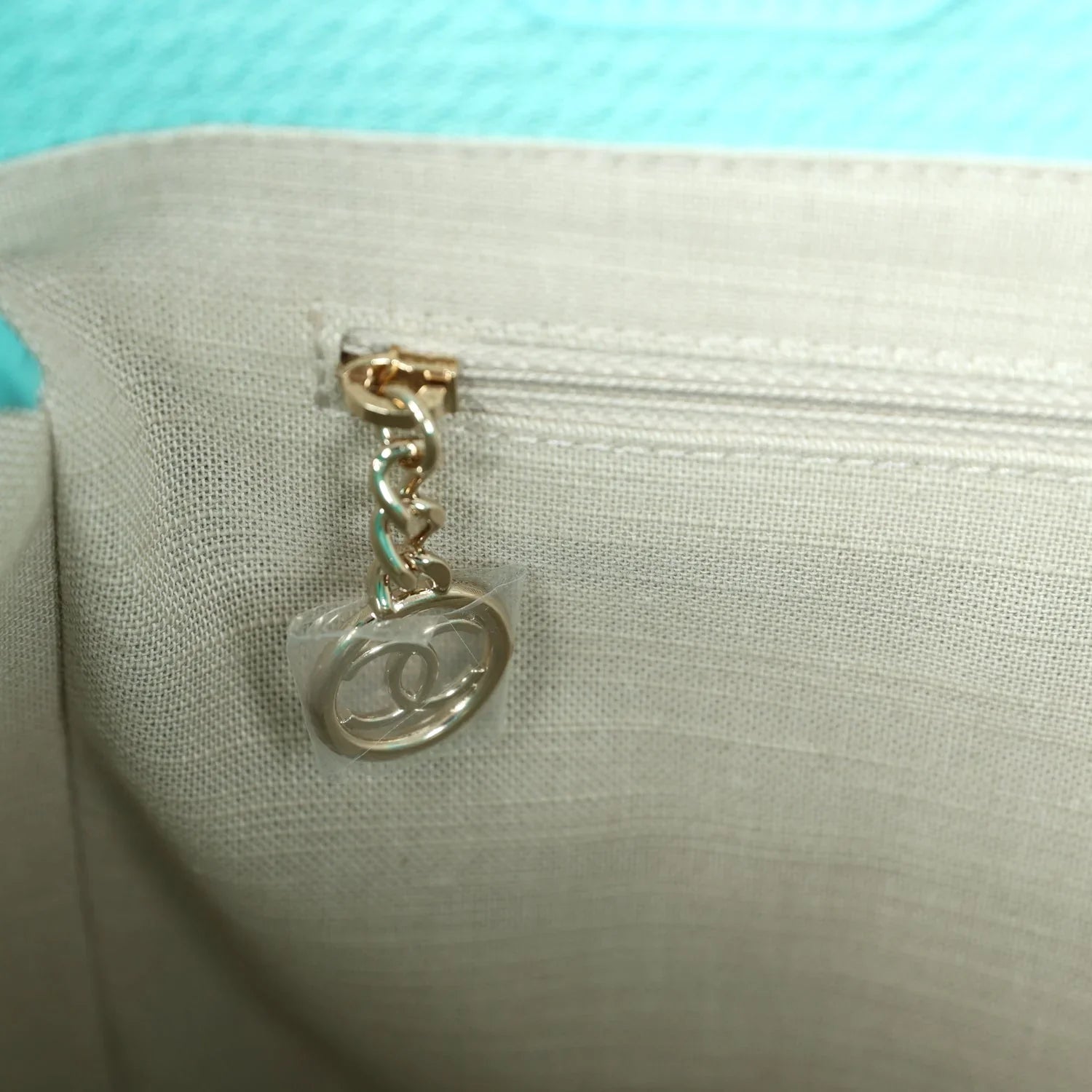Cop Underdog Chanel Small Deauville Shopping Bag Turquoise Canvas Light Gold Hardware - view 8
