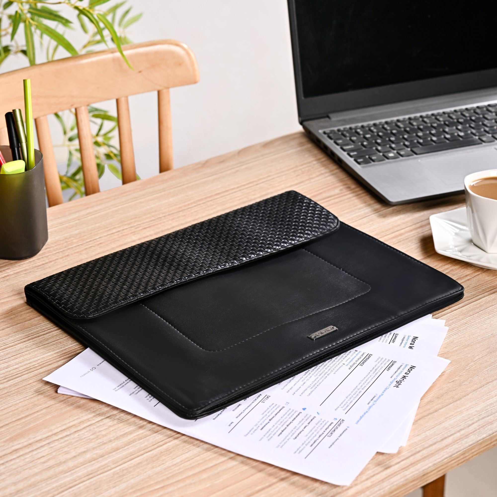 Nestasia Multipurpose A4 Size Document Organiser With Back Pocket