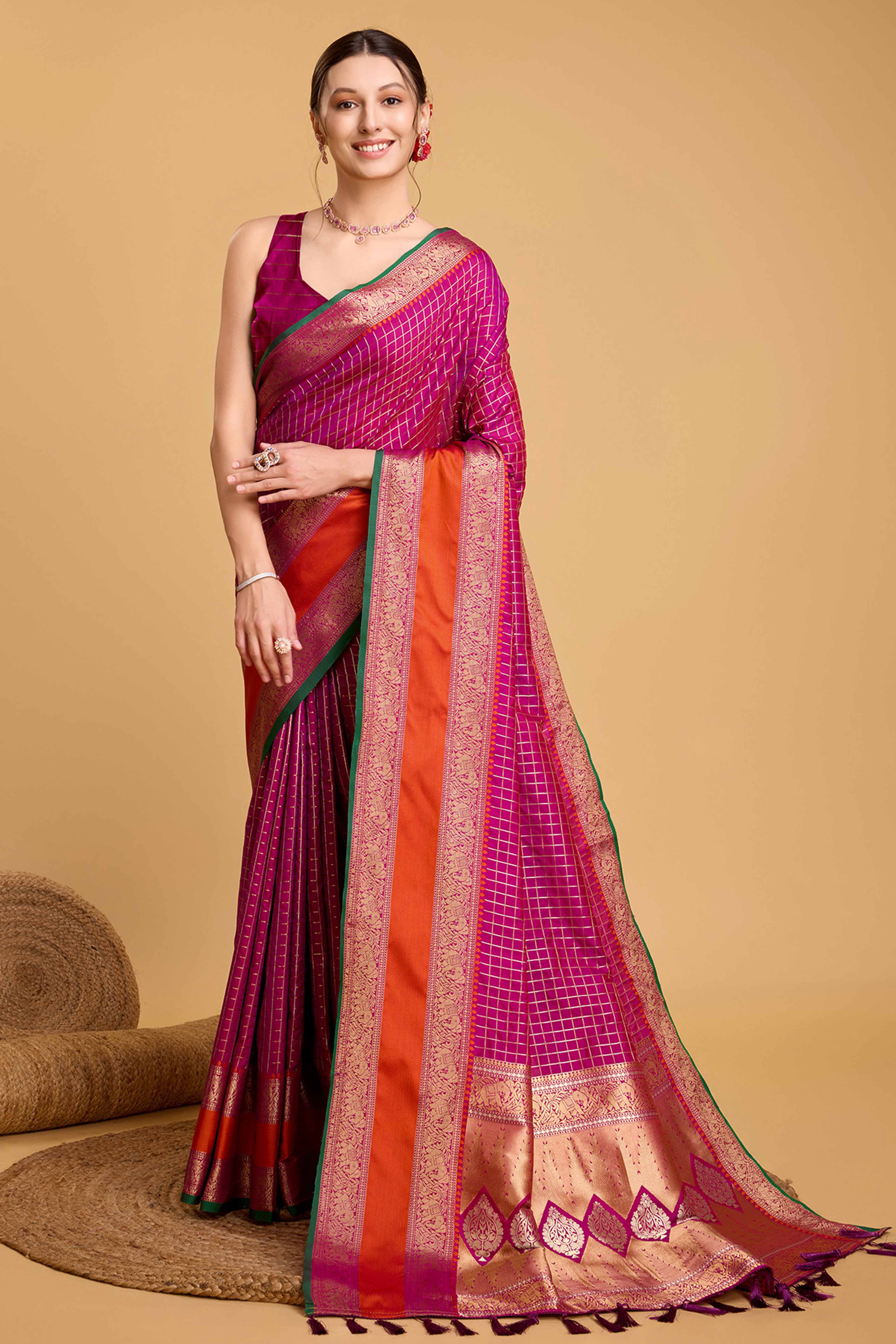 Peachmode Magenta Zari Weaving Banarasi Silk Saree