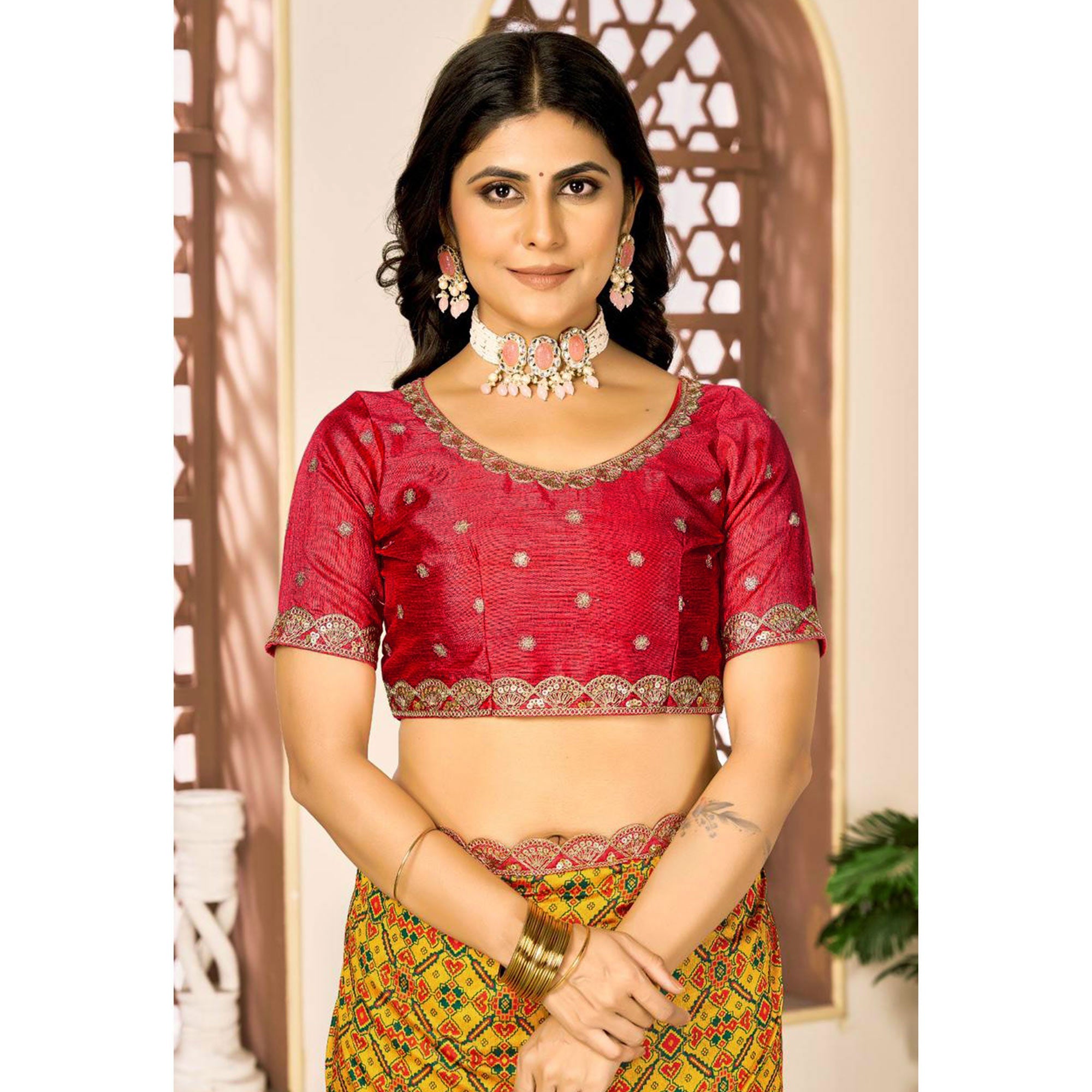 Peachmode Mustard Printed Patola Tussar Silk Saree - view 8