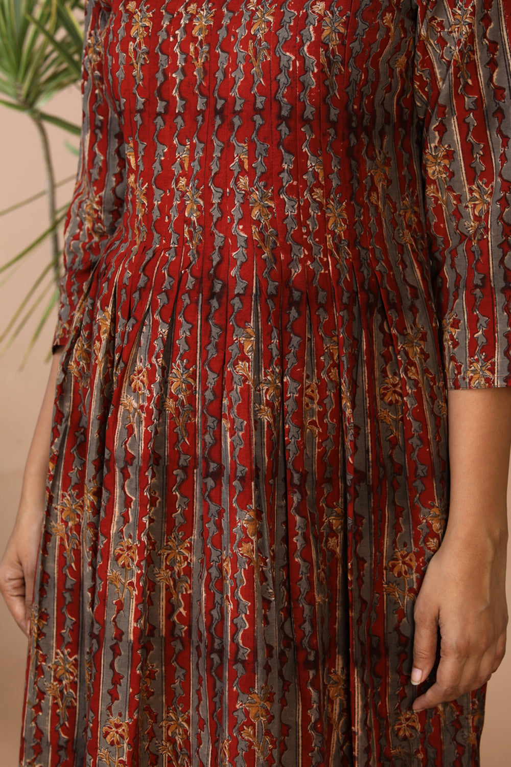 Kalanjali Ethnics Cotton kalamkari kurti – Women's, MAROON - view 3
