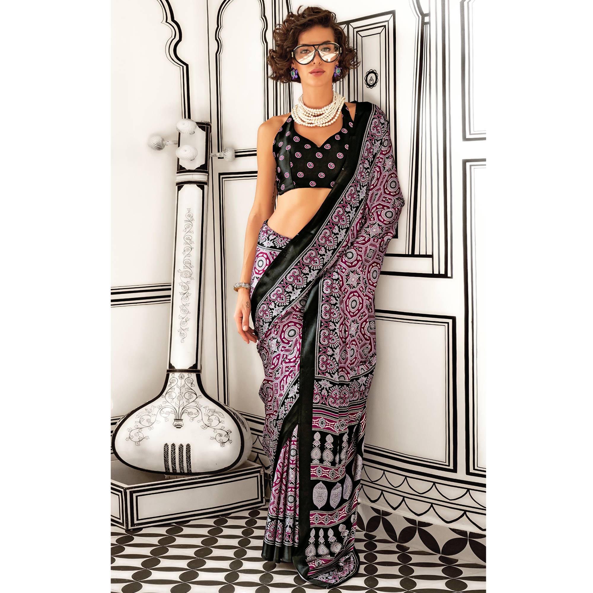 Peachmode Magenta Printed Crepe Saree – Women's - view 3