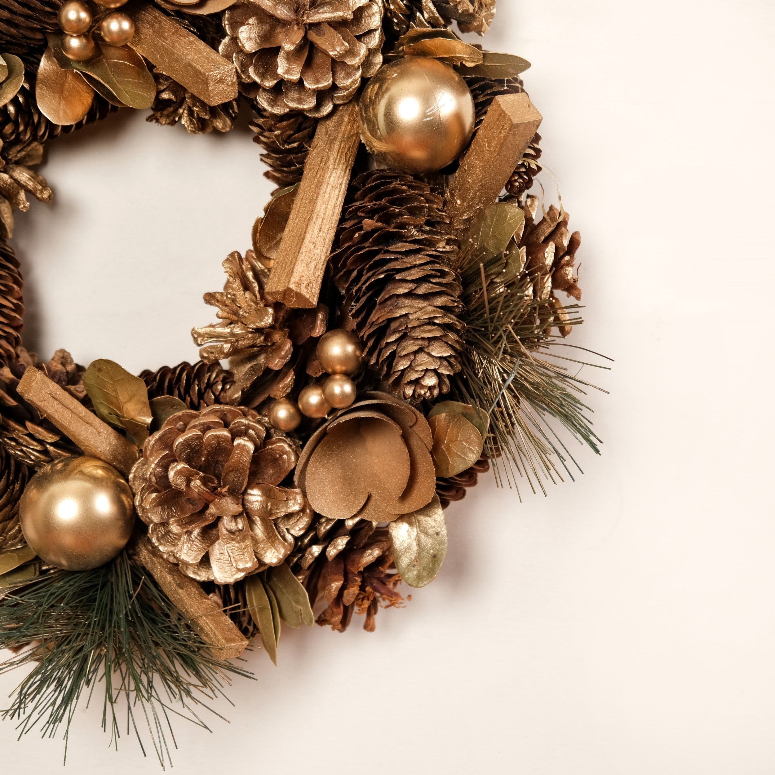 Nestasia Golden Forest Sustainable Decorative Wreath - view 6