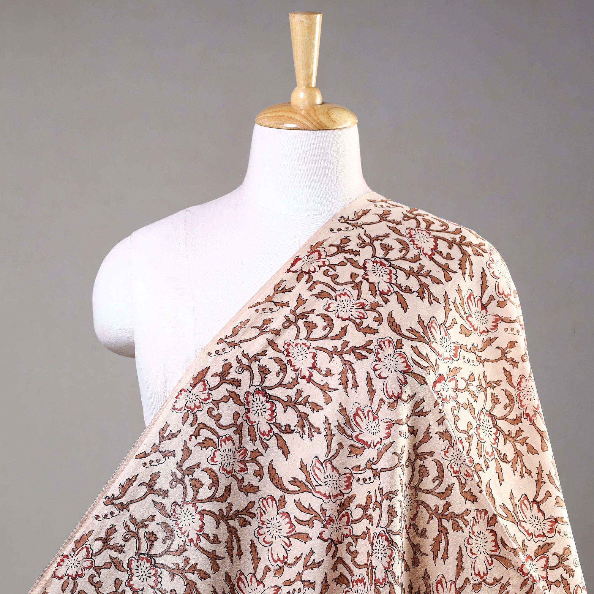 ARTISAN HAND BLOCK PRINTS Beige - Sanganeri Block Printed Mul Cotton Fabric