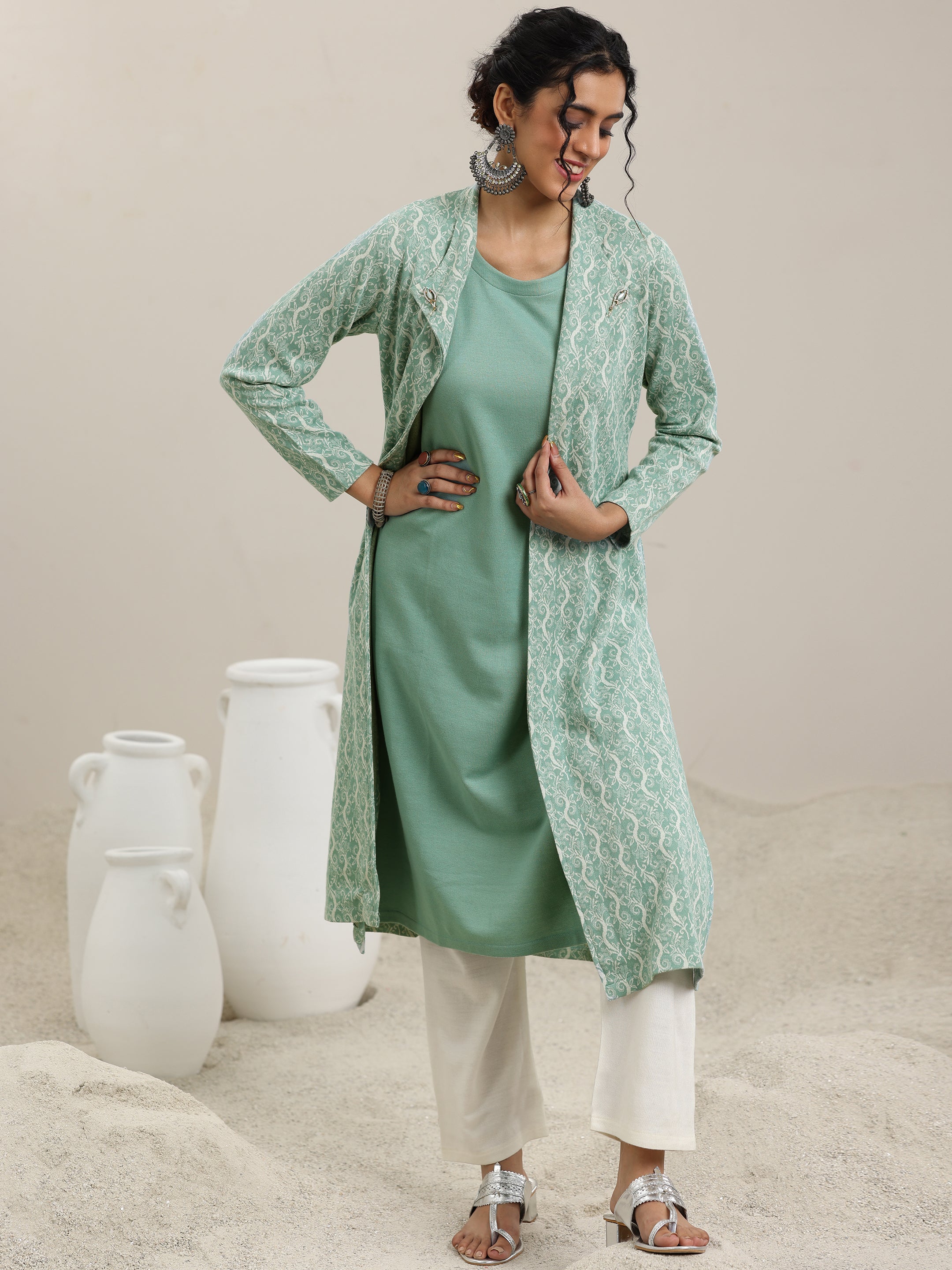 Libas Green Solid Wool Straight Kurta