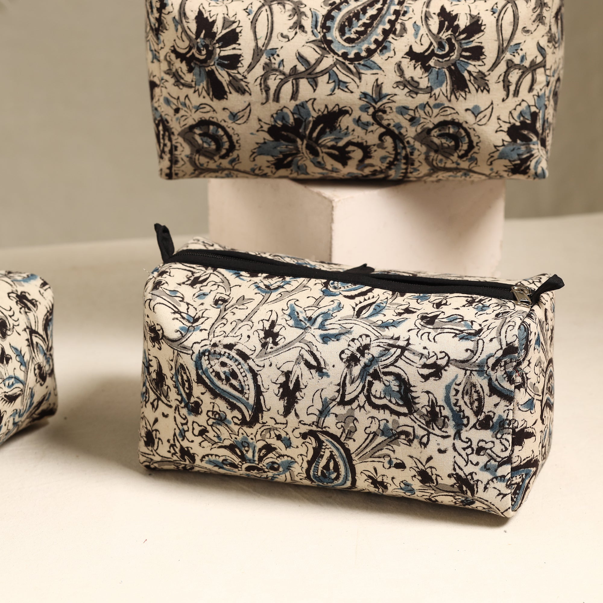 ITOKRI CRAFTS INITIATIVE Beige - Handmade Cotton Toiletry Bags (Set of 3) 102 - view 2