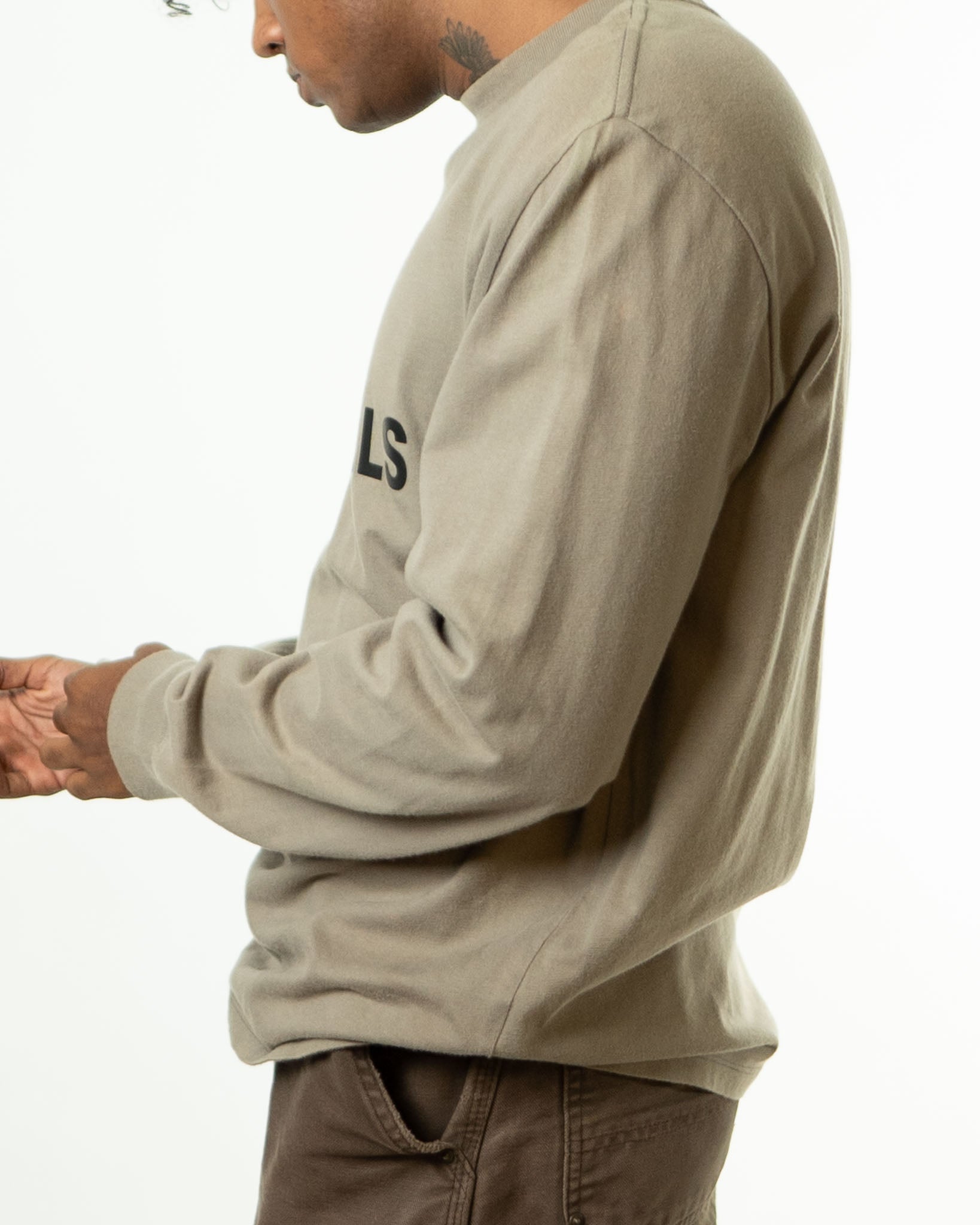 Fear Of God Essentials SS22 Long Sleeve T-Shirt 'Dark Oatmeal' - view 3