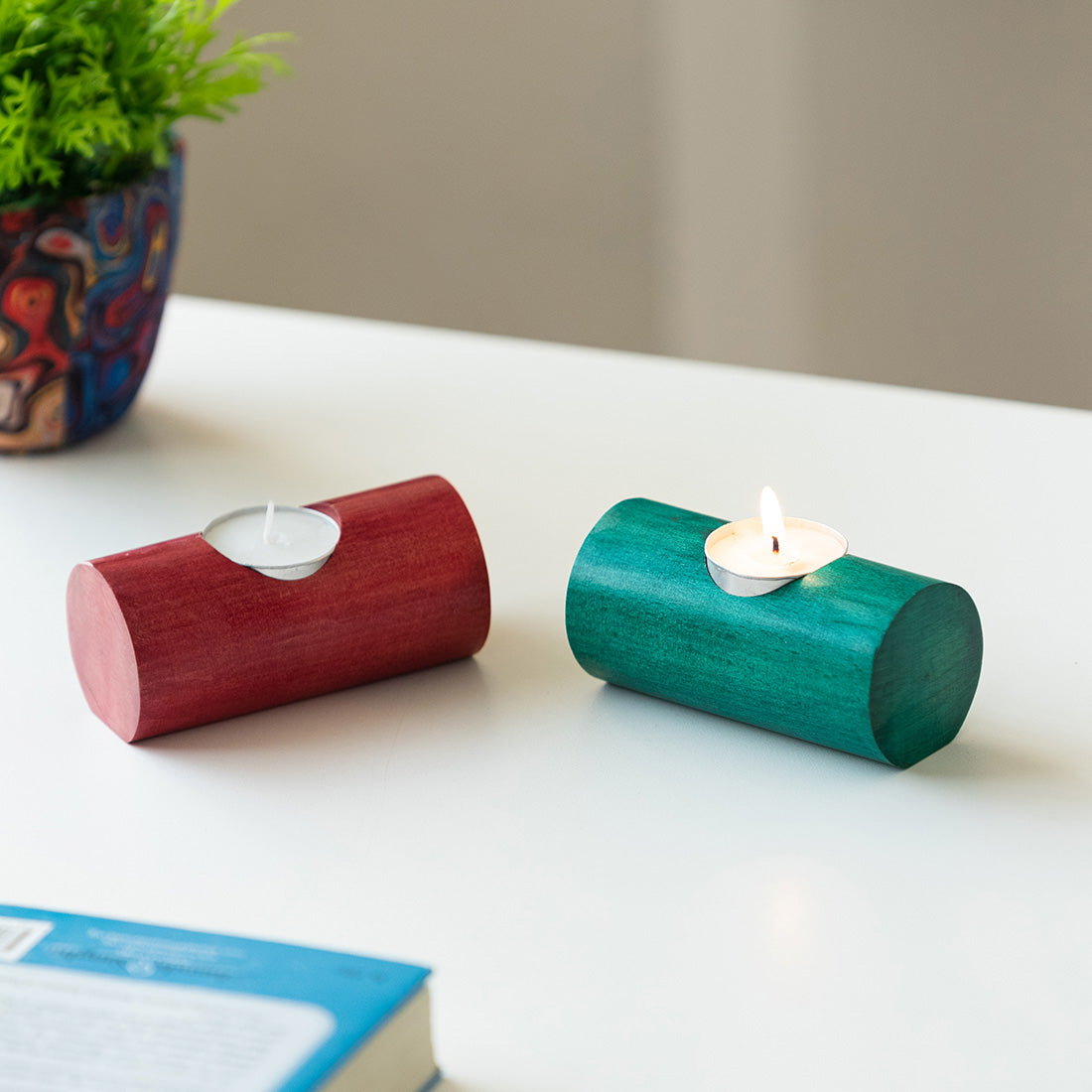 EXCLUSIVELANE 'Jugnu Drum' Wooden Tea Light Holder (Set of 2)