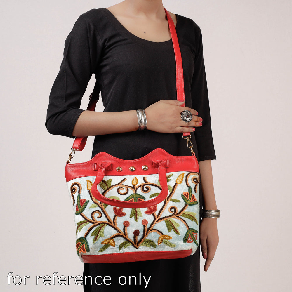 ITOKRI CRAFTS INITIATIVE Beige - Original Crewel Hand Embroidered Hand Bag with Leather Handle - view 4