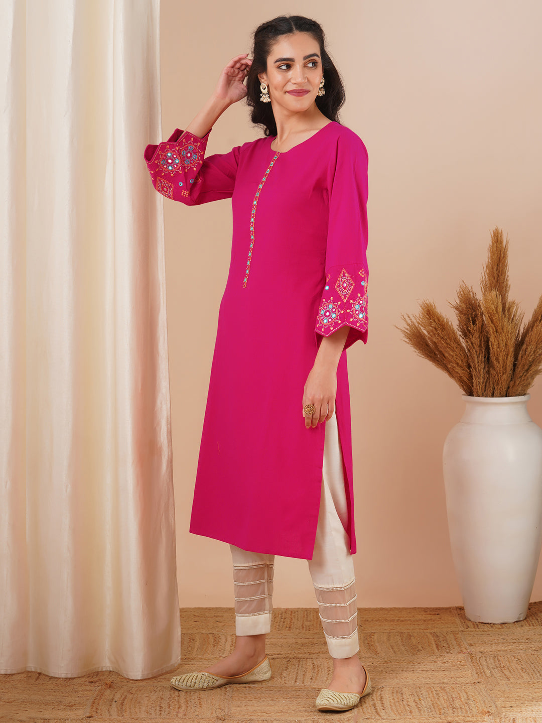 FASHOR Solid Ethnic Embroidered Straight Fit Kurta - Pink - view 5