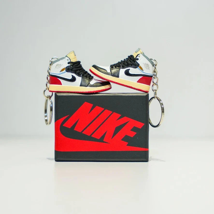 Kicks Machine 3D Sneaker Keychain With Box - AJ1 Union Black Toe