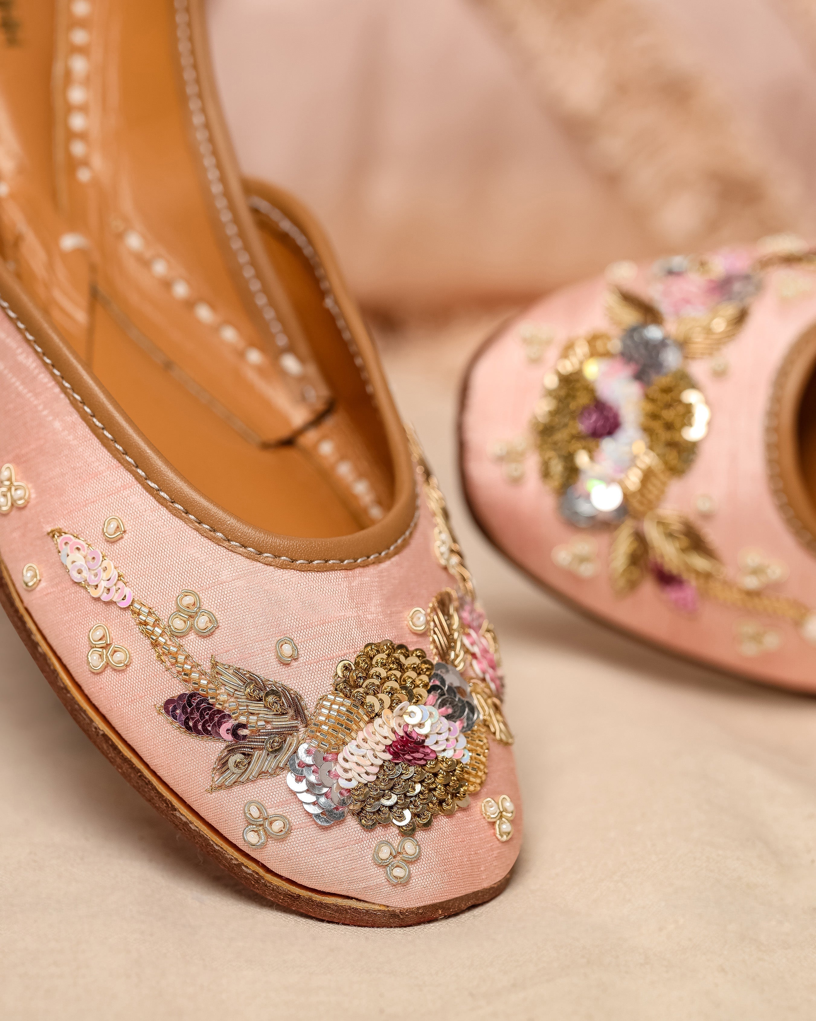 Aachho Cosmetic Peach Handcrafted Jutti - view 4