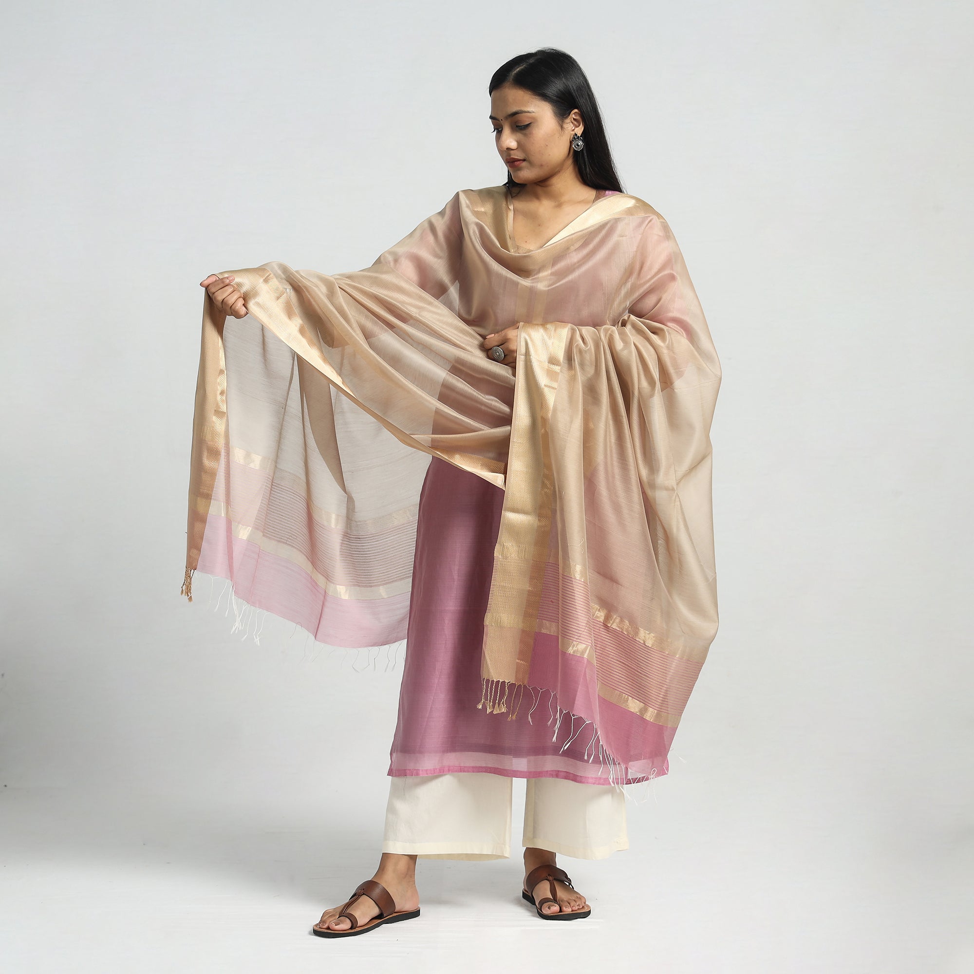 ITOKRI CASUALS Purple -Traditional Maheshwari Handloom Silk Cotton Kurta with Dupatta Set - view 2