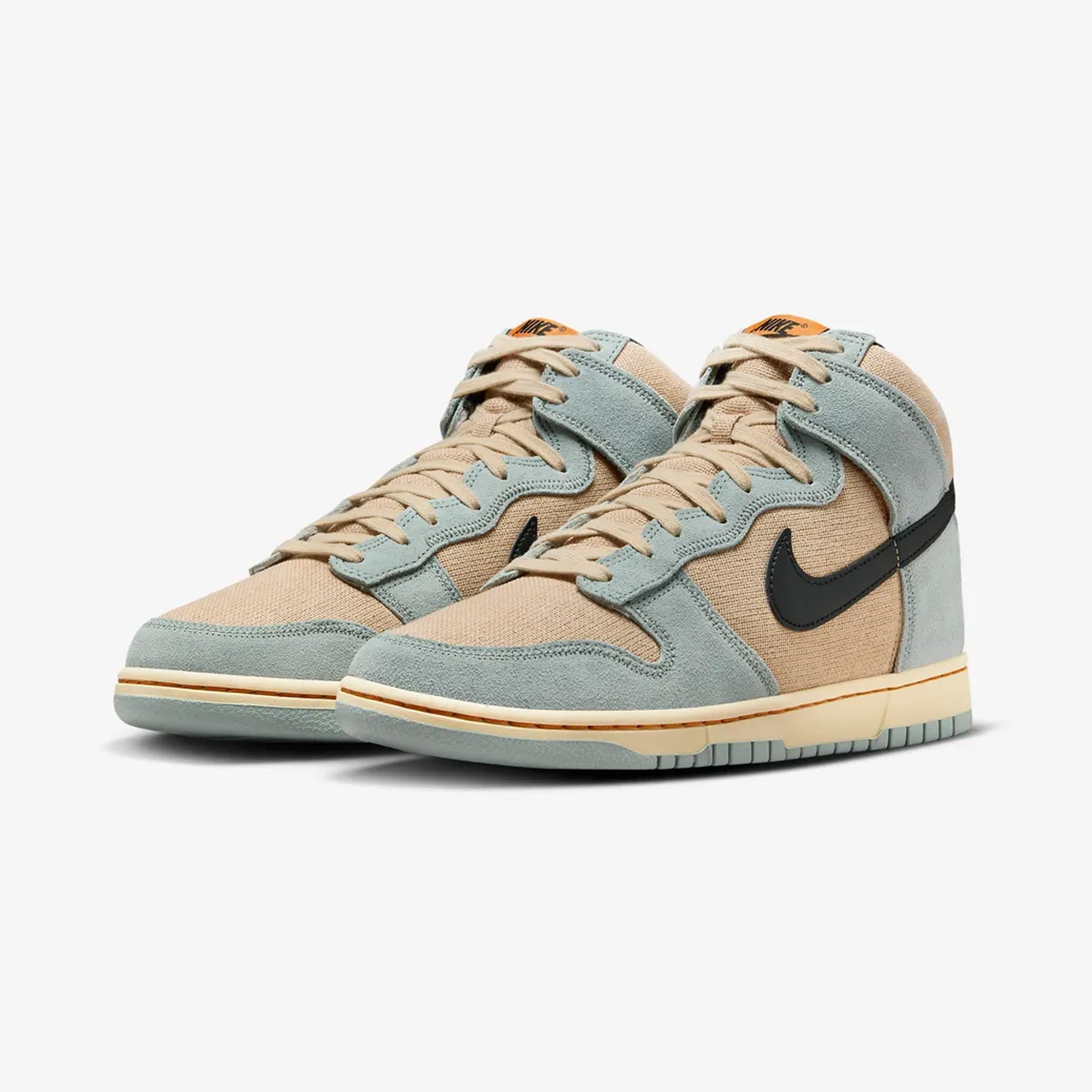 Nike | DUNK HIGH RETRO SE { GRAIN/BLACK-LIGHT PUMICE-PALE VANILLA