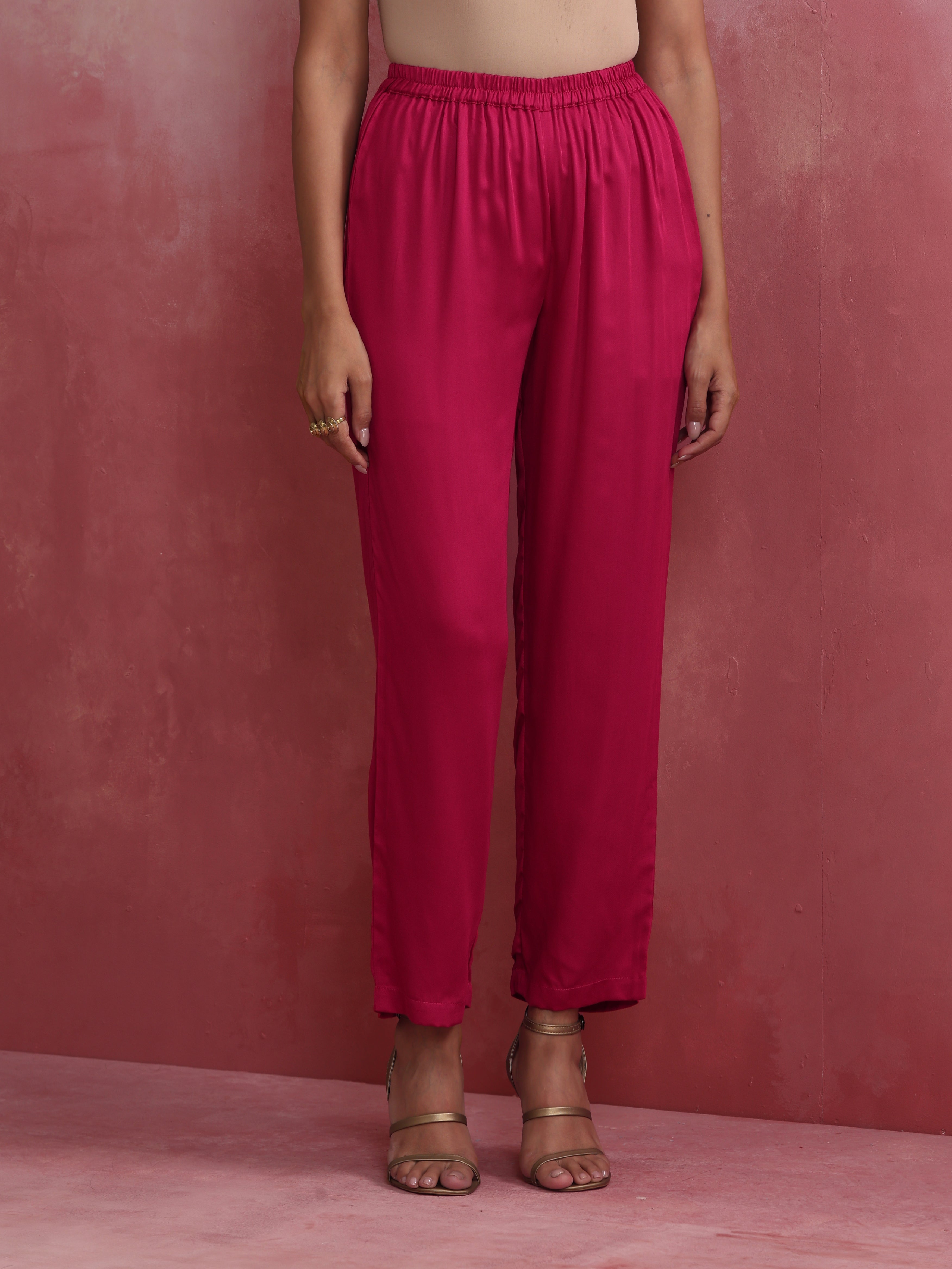 trueBrowns Magenta Highlow Modal Kurta Set - view 7