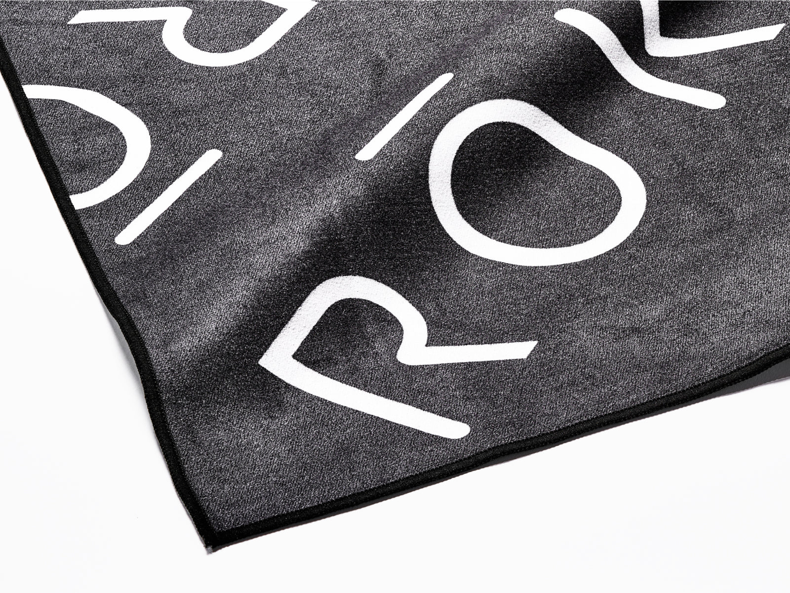 ROKA Pro Mini Towel – Black - view 3