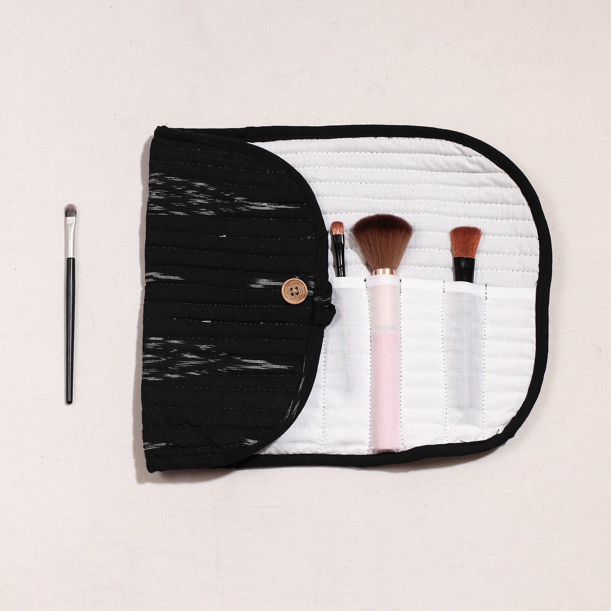 NOORI BAZAR Black - Ikat Fabric Multipurpose Segmented Make-up Brush Wrap Pouch/Case