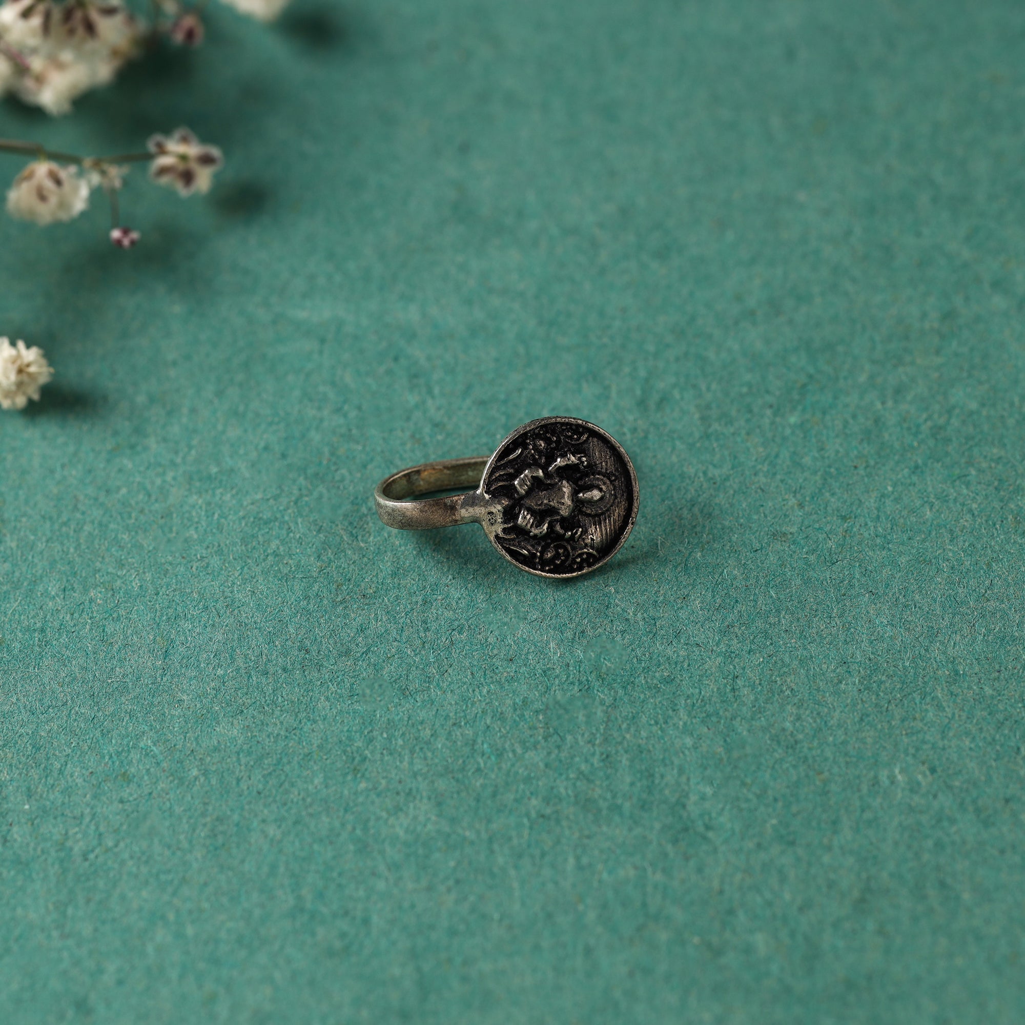 HAVELI CHRONICLES Antique Padma Sterling Silver Nosepin