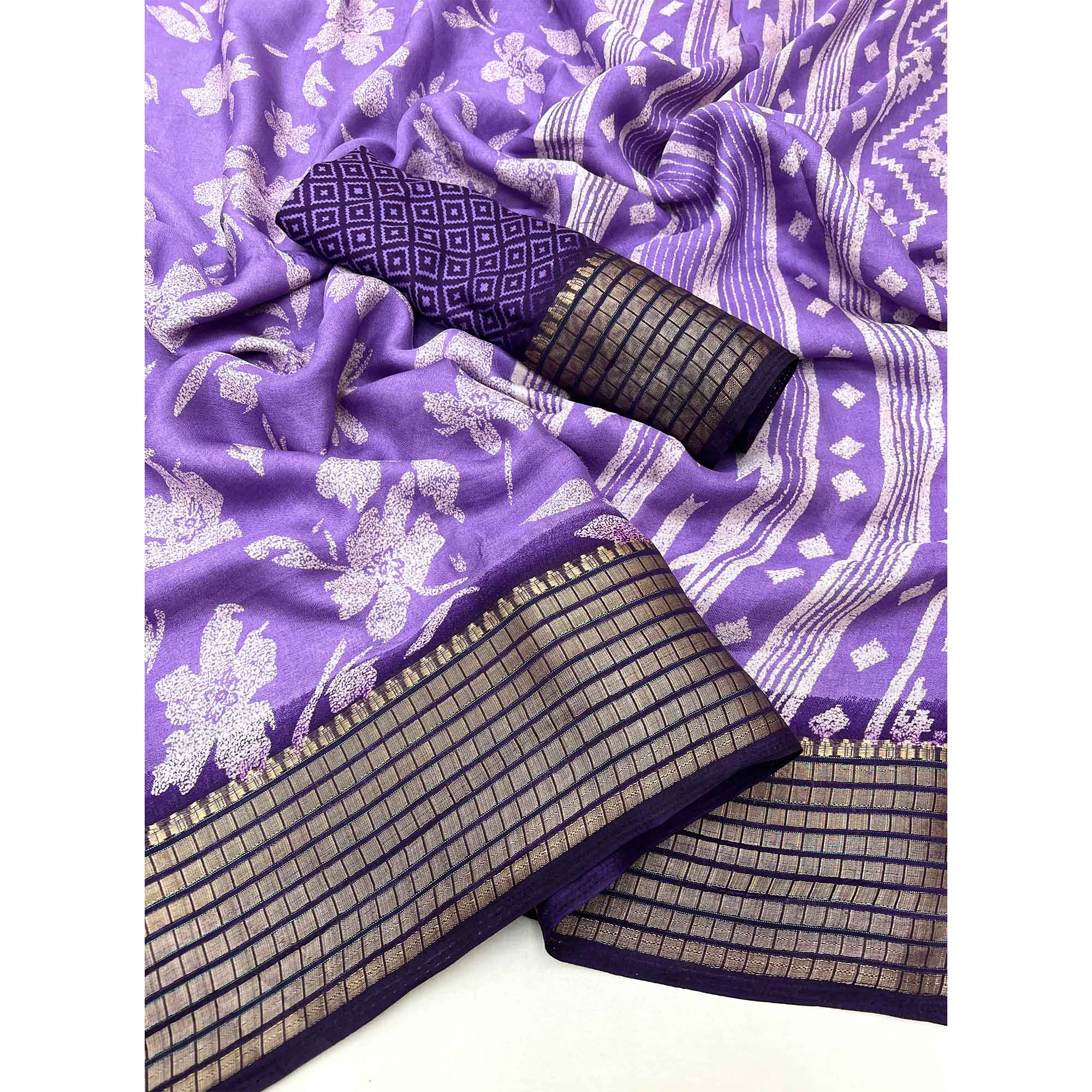 Peachmode Lavender Floral Printed Georgette Saree With Woven Border - view 3