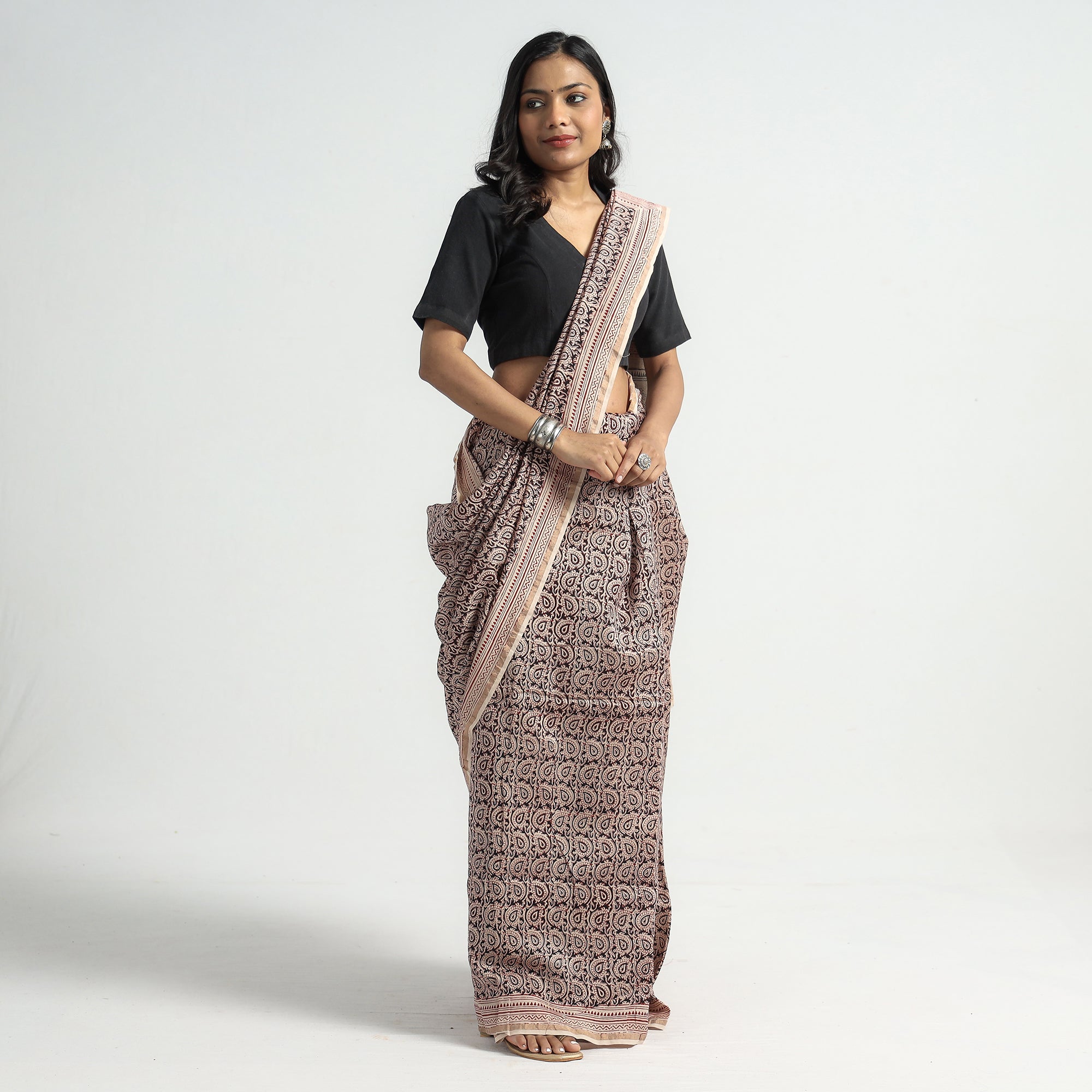 BAGH PRINTS BY MOHAMMED BILAL KHATRI Beige - Bagh Hand Block Printed Natural Dyed Chanderi Silk Saree - view 3