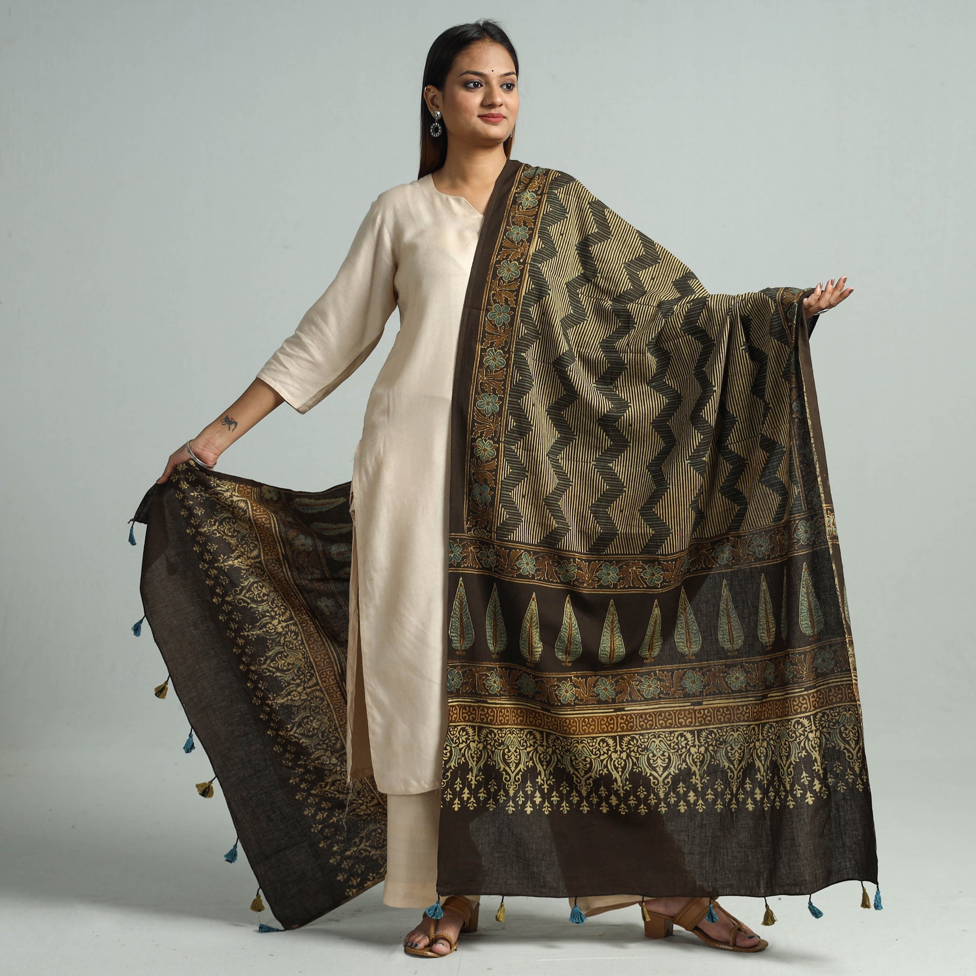 KACHCHH JI CHHAAP Brown - Hand Block Printed Cotton Ajrakh Dupatta 100