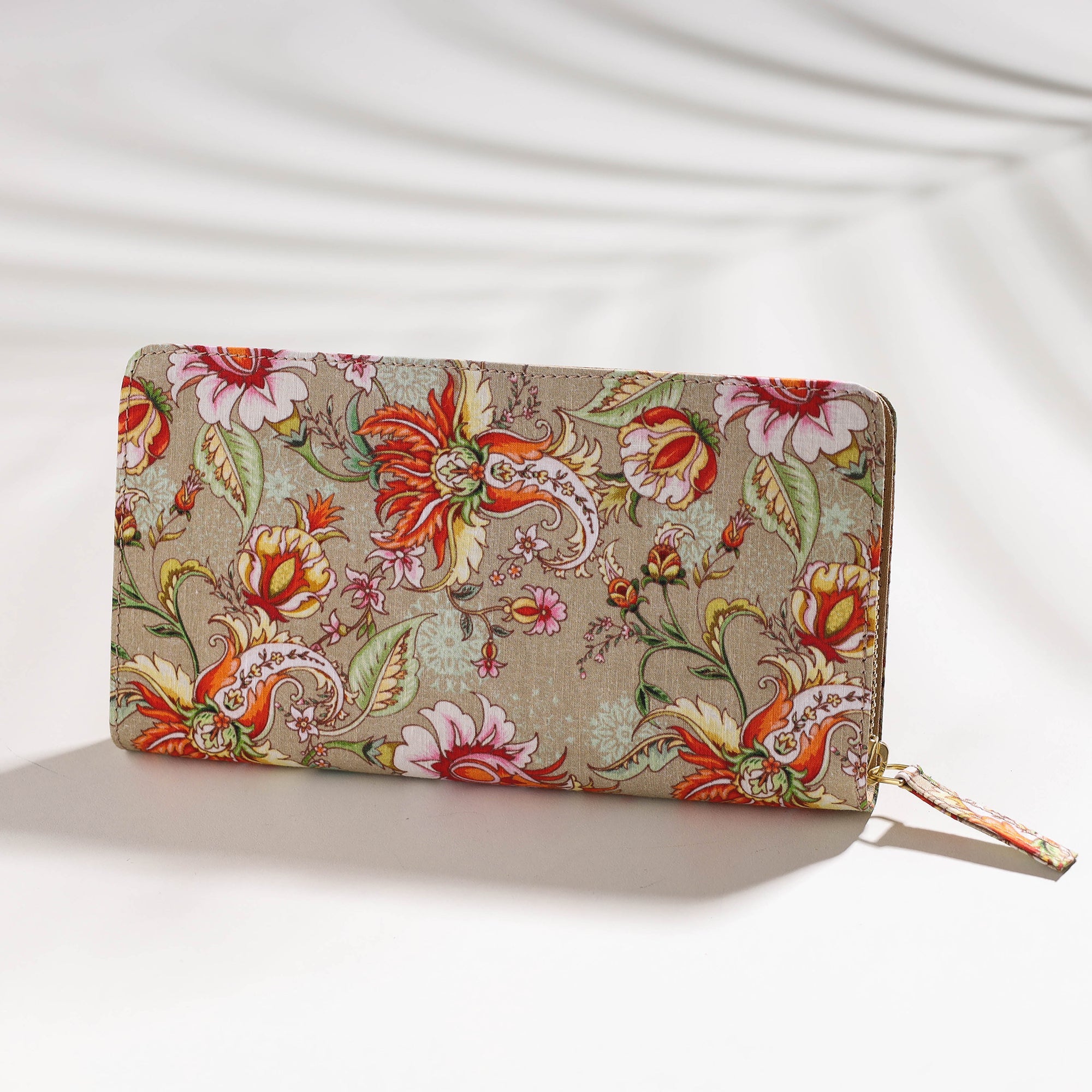 SUKRITI INPRINT Beige - Floral Printed Handcrafted Wallet