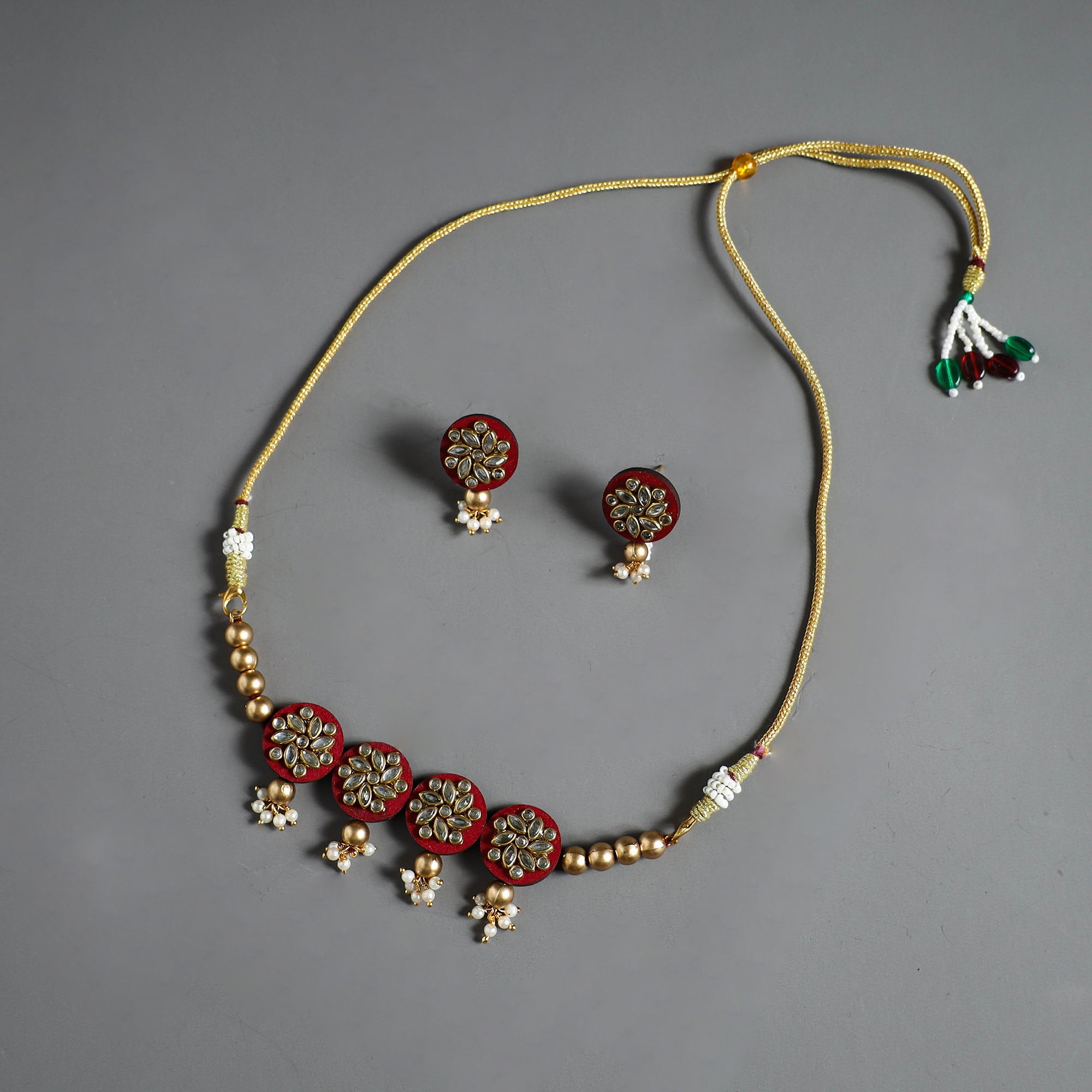 DIVINE GUIDANCE CREATIONS Handmade Kundan & Beadwork Choker Necklace Set 06 - view 2