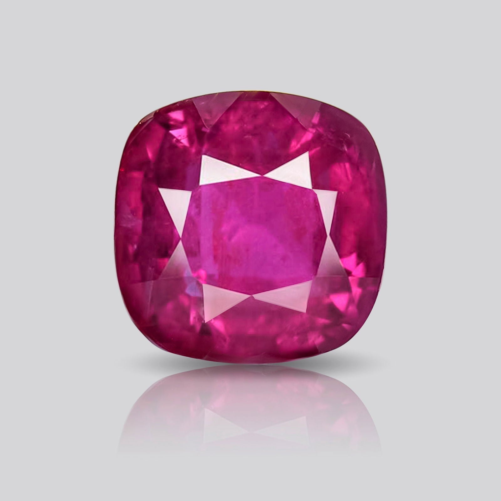Gemsmantra Manik – Ruby (4.114 Ratti)