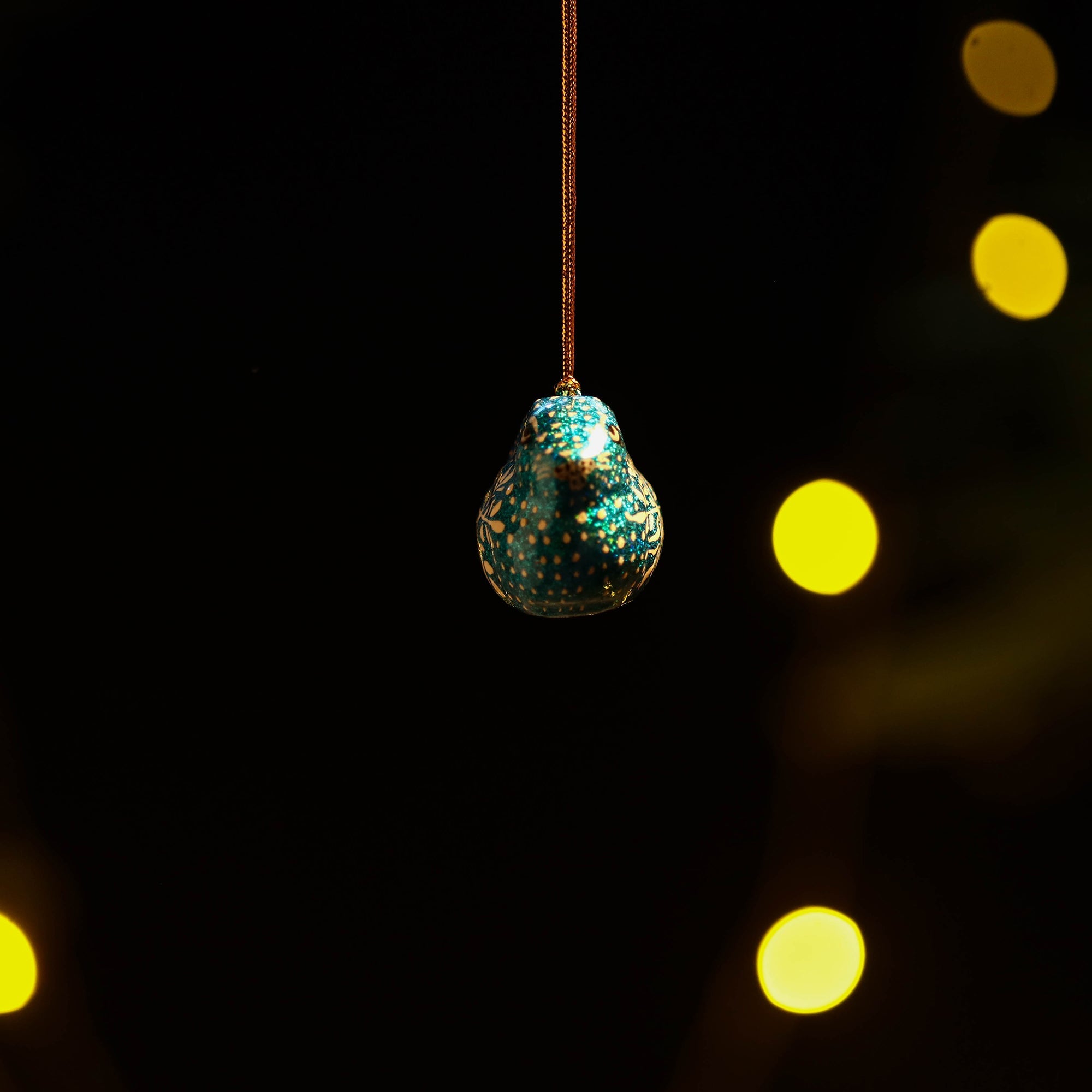 ZAHID HUSSAIN BHAT Bird - Kashmir Handpainted Christmas Decor Ornament 81