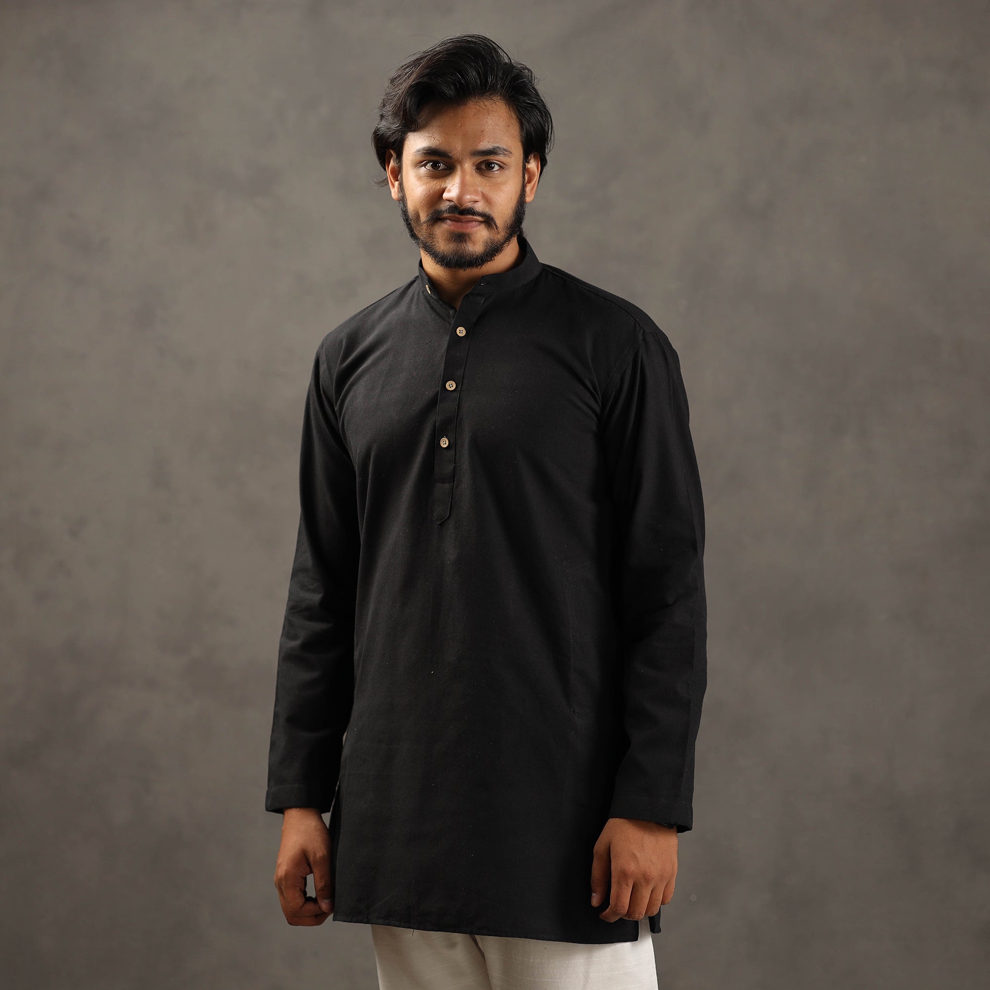 ITOKRI CASUALS Black Handloom Cotton Plain Men Short Kurta