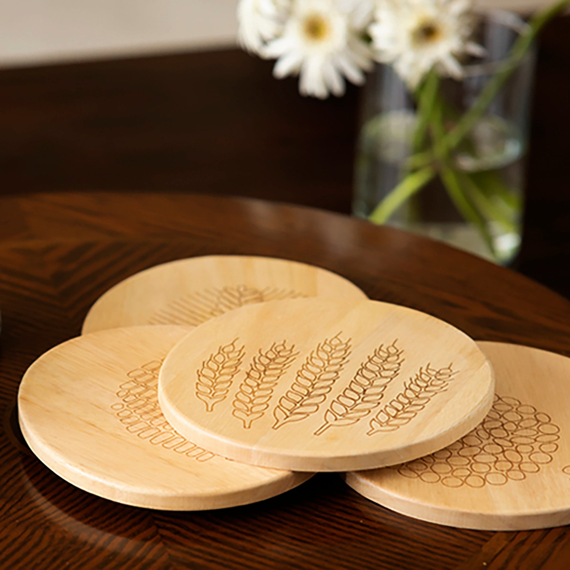 STUDIO COPPRE Beige - Harvest Rubber Wood Trivets (Set of 4)