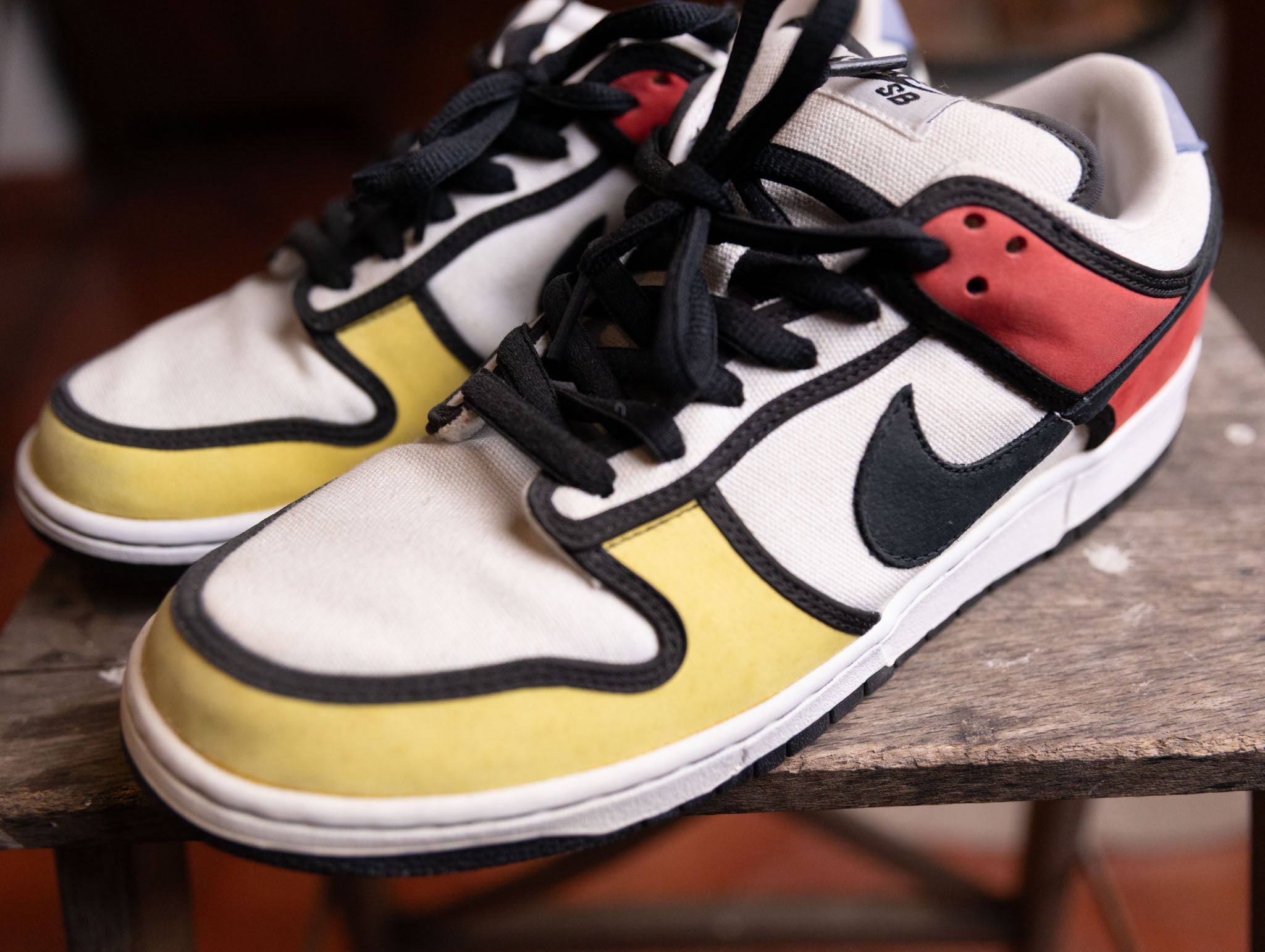 Nike SB Dunk Low Piet Mondrian - view 2