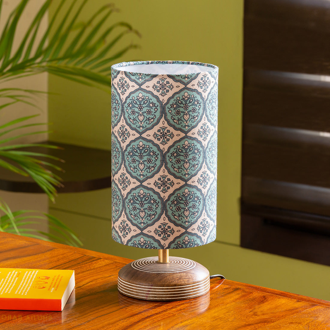 EXCLUSIVELANE 'Paisley-Carved' Table Lamp In Mango Wood (14 Inch)