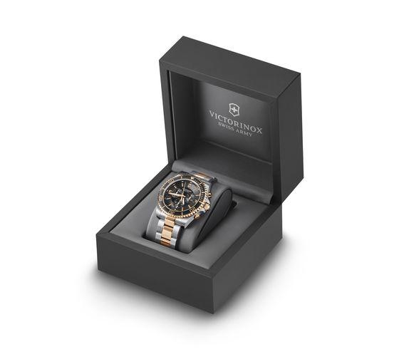 Victorinox Maverick Black Dial Men 43mm - view 3