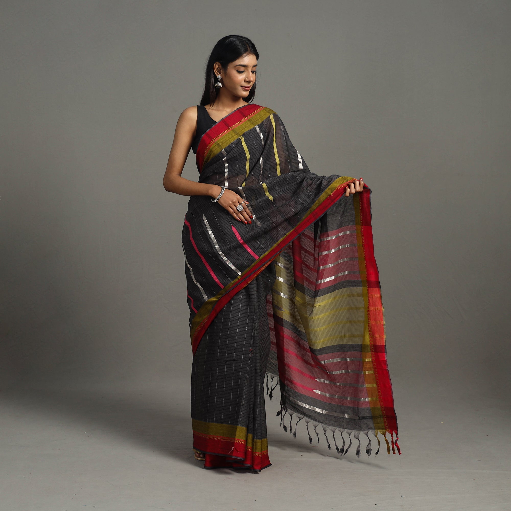 CREYO Black - Zari Work Cotton Handloom Saree 30 - view 2