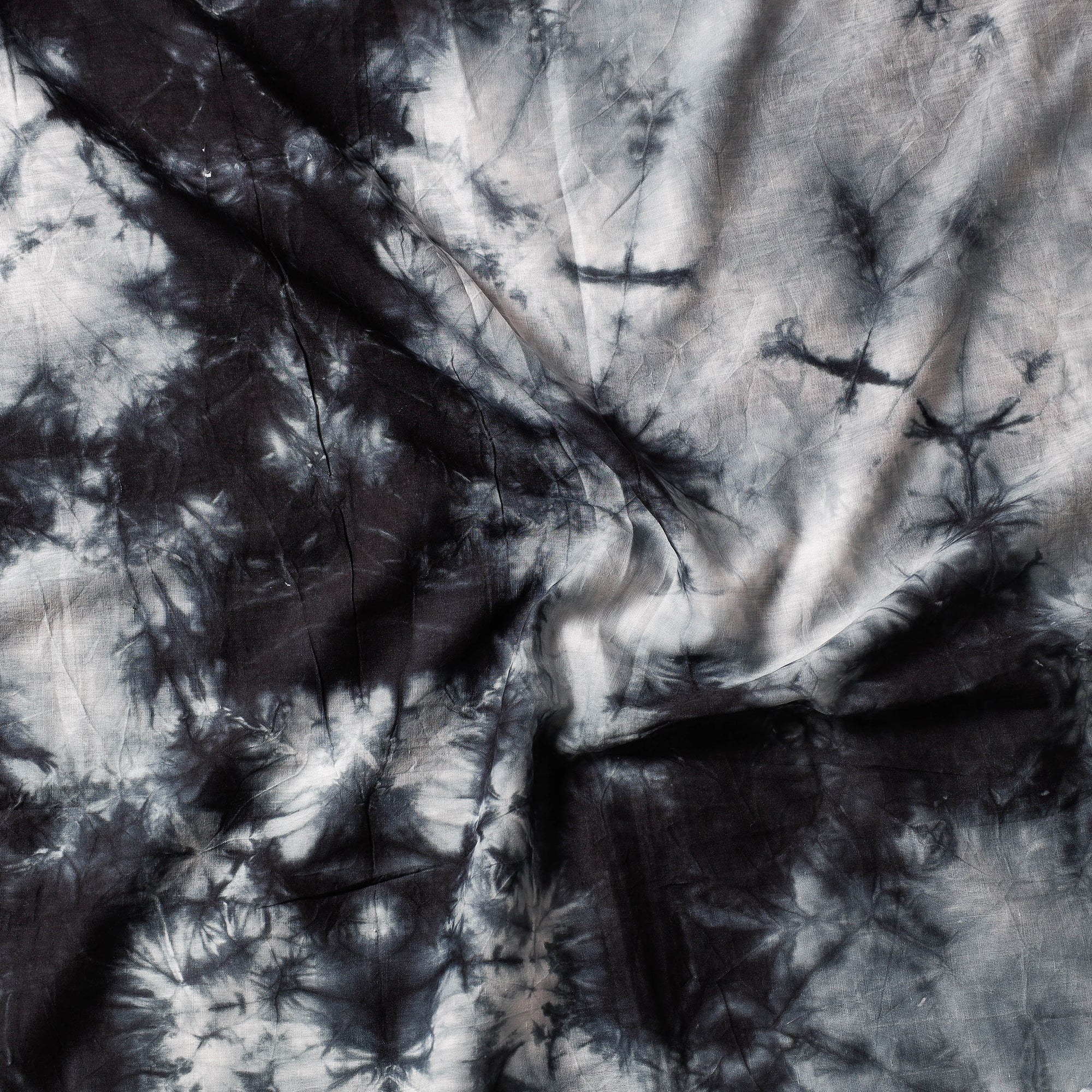 HAVELI CHRONICLES Black - Shibori Tie & Dye Cotton Precut Fabric - view 2