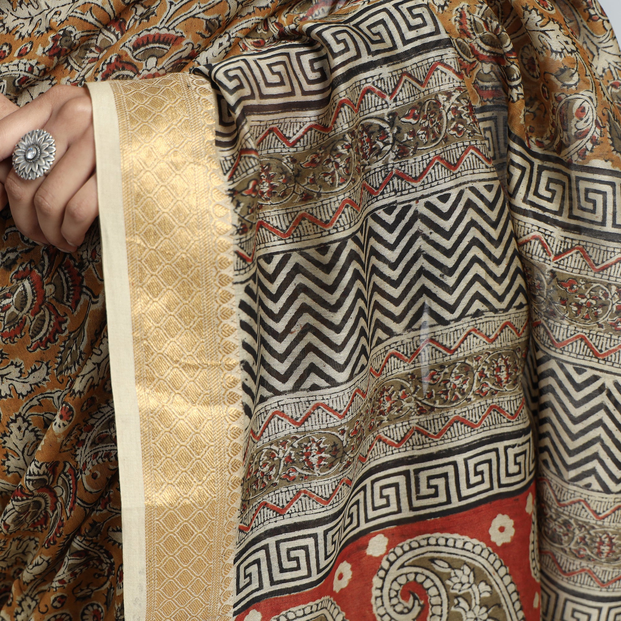 VENKATA BHANU KALAMKARI PEDANA Brown - Original Pedana Kalamkari Block Print Silk Saree - view 4