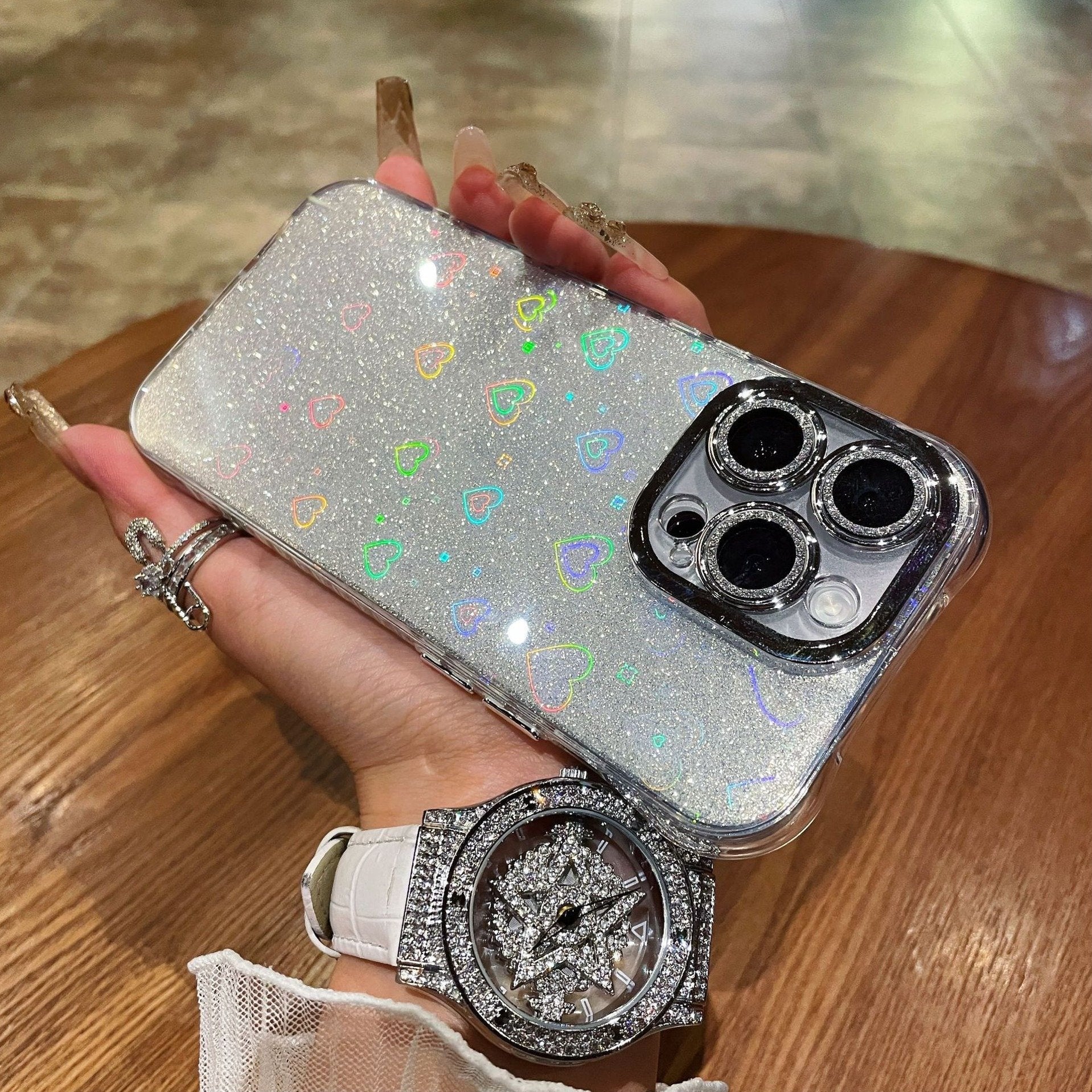 Peeperly Laser Love Shell Glitter Case – No Color