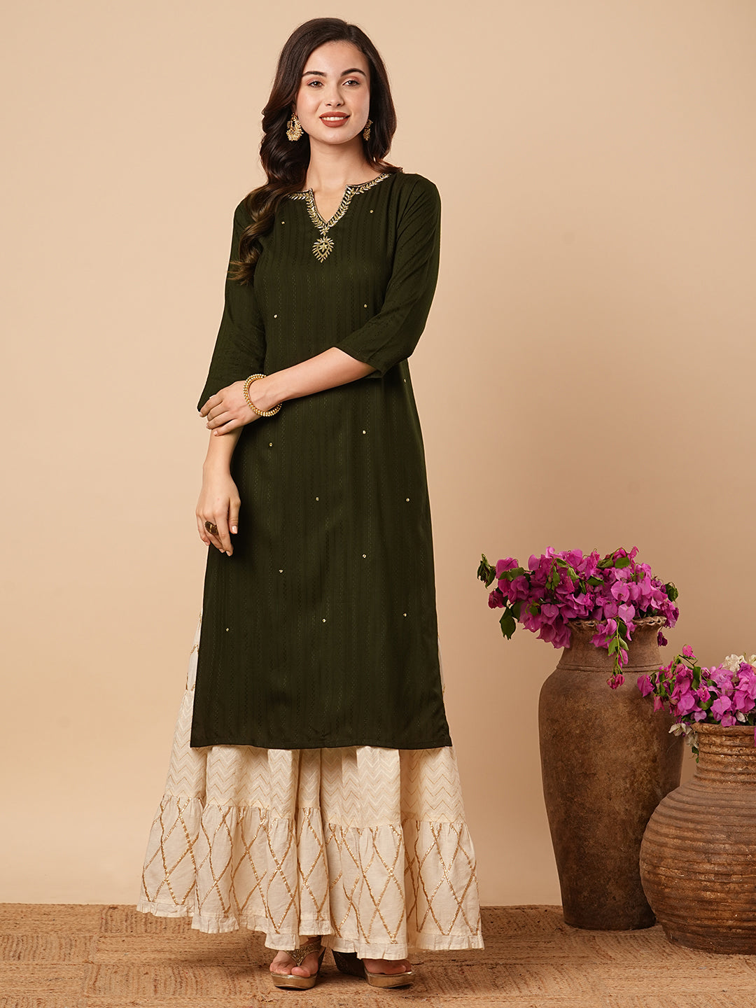 Fashor Ethnic Stripes Woven & Hand Embroidered Straight Fit Kurta - Olive Green - view 3