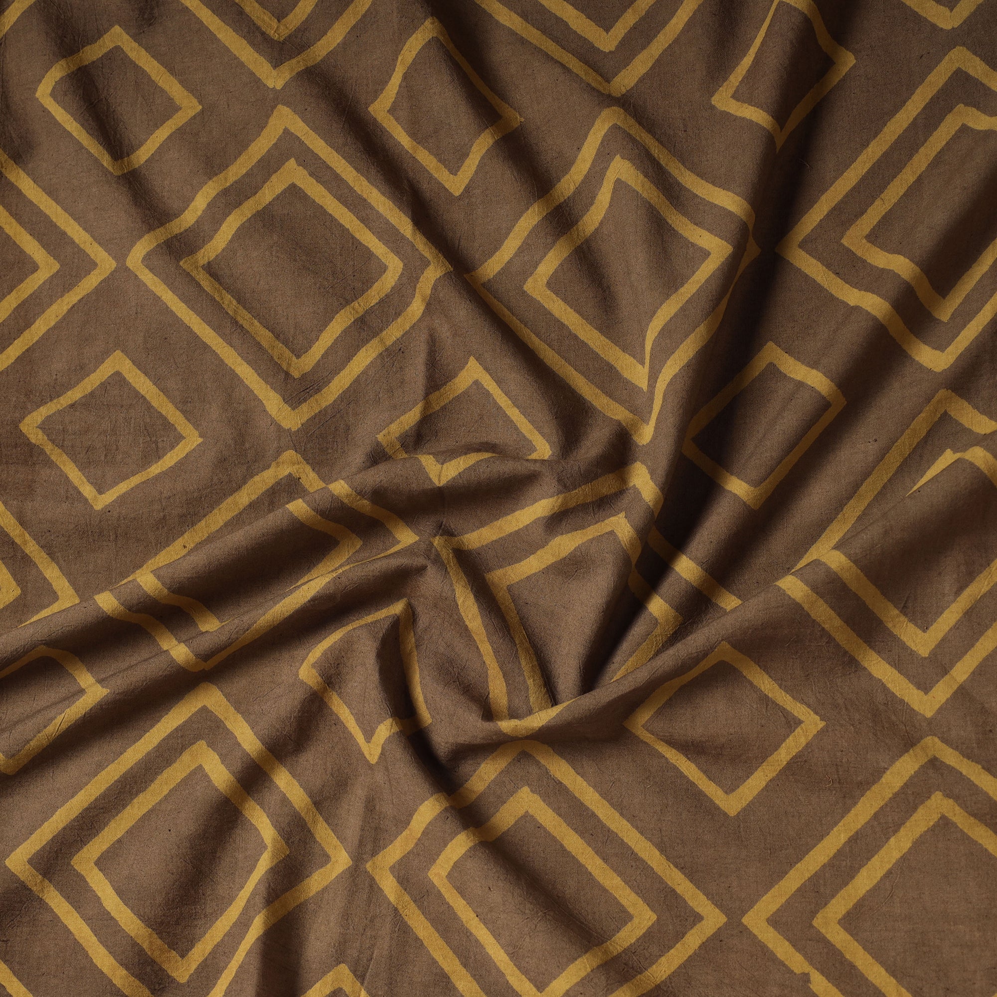 RIYAZ ABDULMAJID KHATRI - AJRAKH Brown - Ajrakh Hand Block Printed Cotton Precut Fabric (2.5 Meter) - view 2