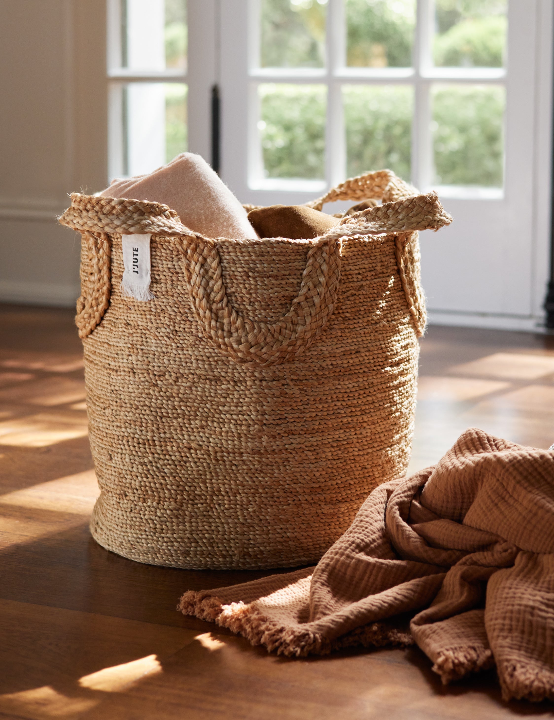Lulu and Georgia Ecole Basket, Tall by J'Jute - view 2