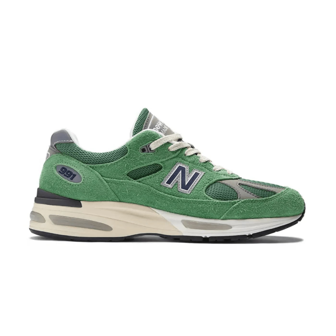 HYPE ELIXIR New Balance 991v2 MiUK Mineral Green