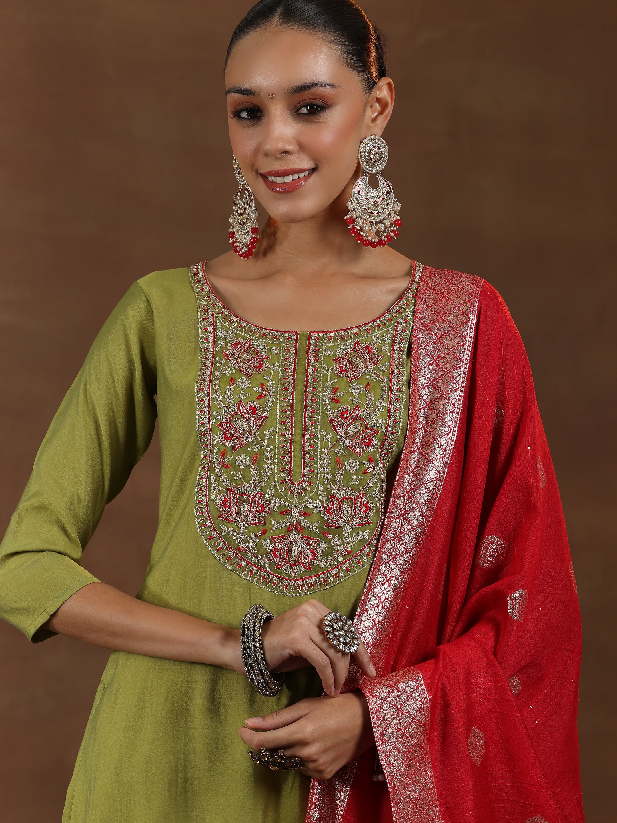 Gerua By Libas Green Yoke Design Silk Blend Straight Suit With Dupatta - view 8