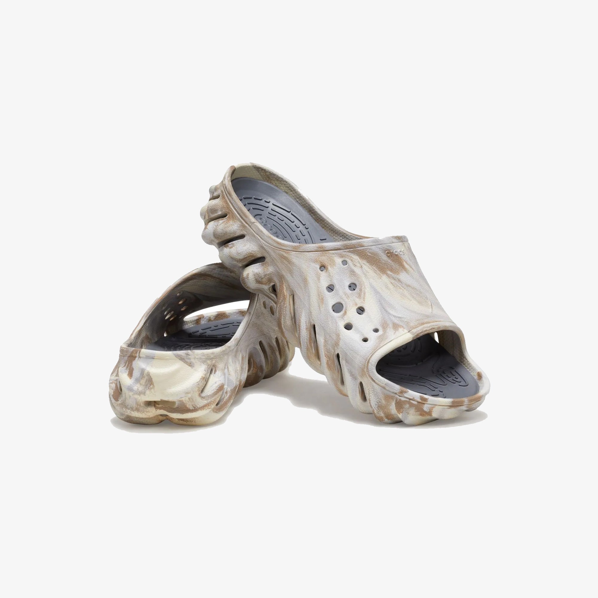 Crocs | ECHO MARBLED CLOG { BONE/MULTI