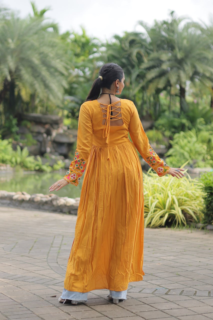 ClothsVilla Yellow Designer Printed Kurti – Women's - view 6