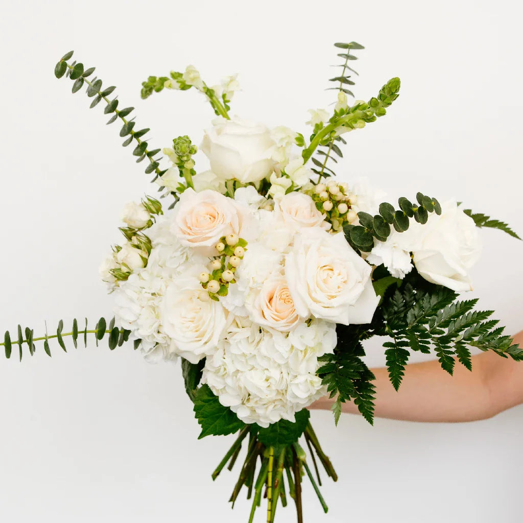 FiftyFlowers Snow White Flower Bouquet