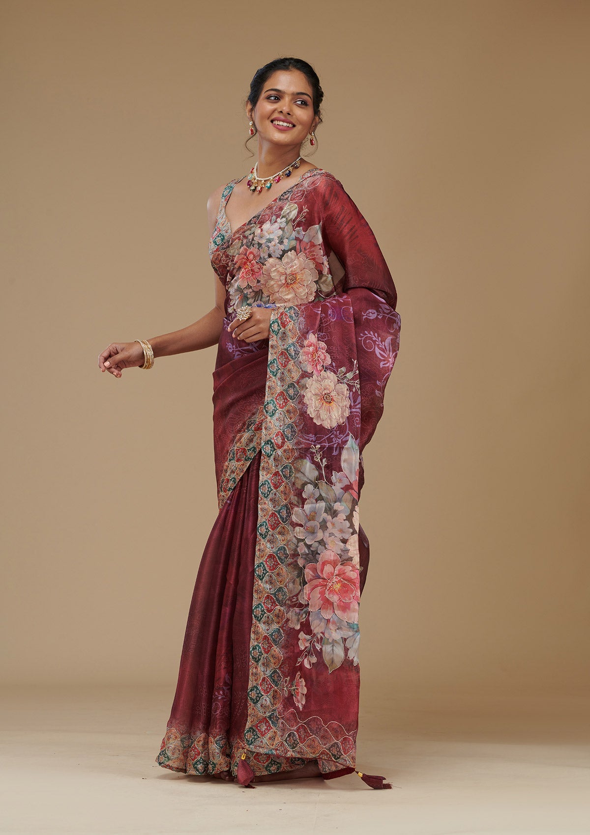Koskii Wine Printed Tissue Saree – Women's - view 3