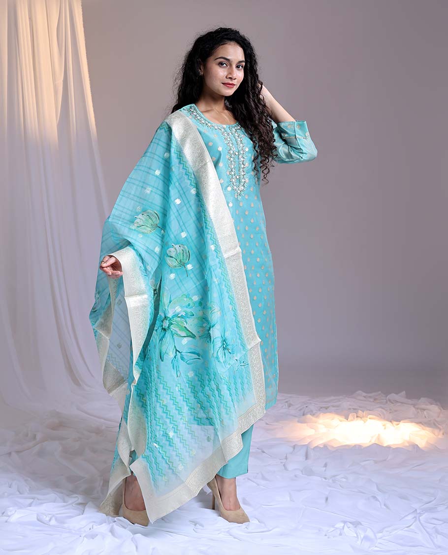 Plain pants dupatta – Pothys Blue readymade suit,zari buttas & embroidery round-neck tissue top,plain pants & dupatta of floral & chevron print