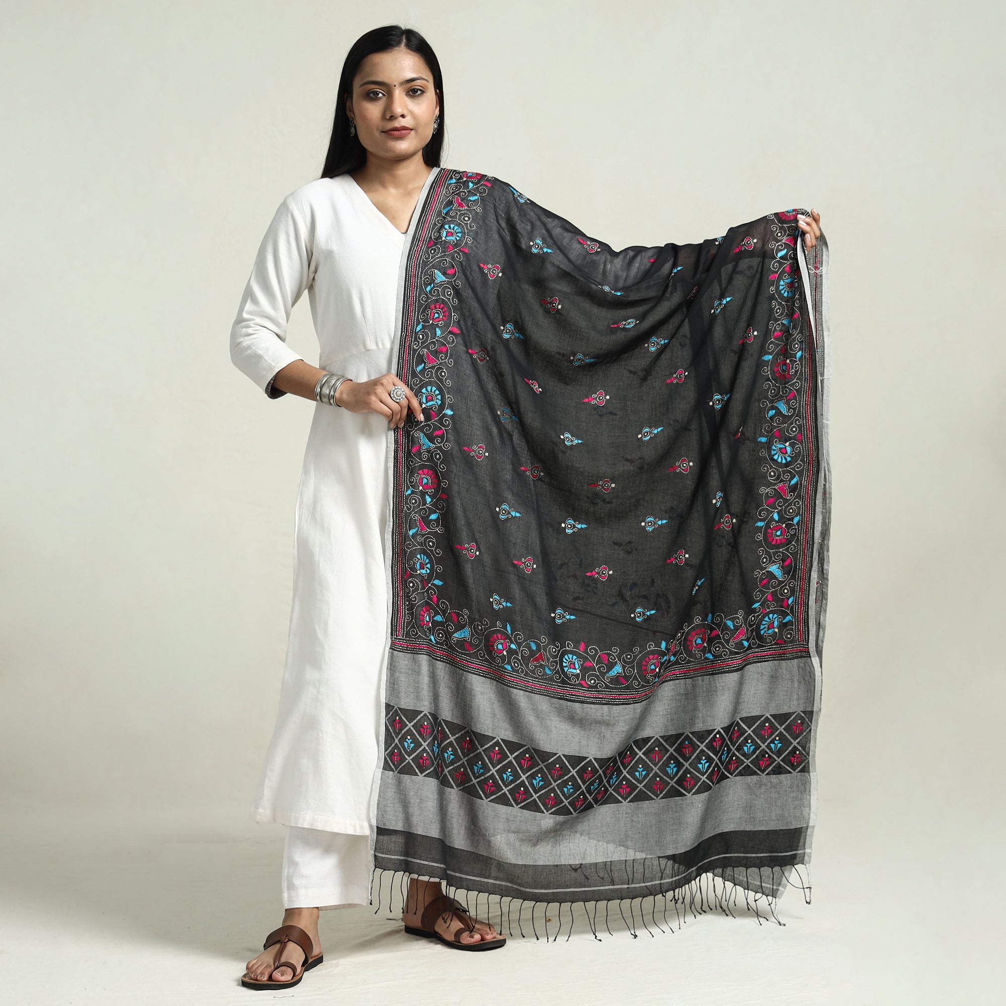 KHUSHBASH - HAPPY LOOM OF EAST Black - Bolpur Kantha Embroidery Cotton Handloom Dupatta with Tassels