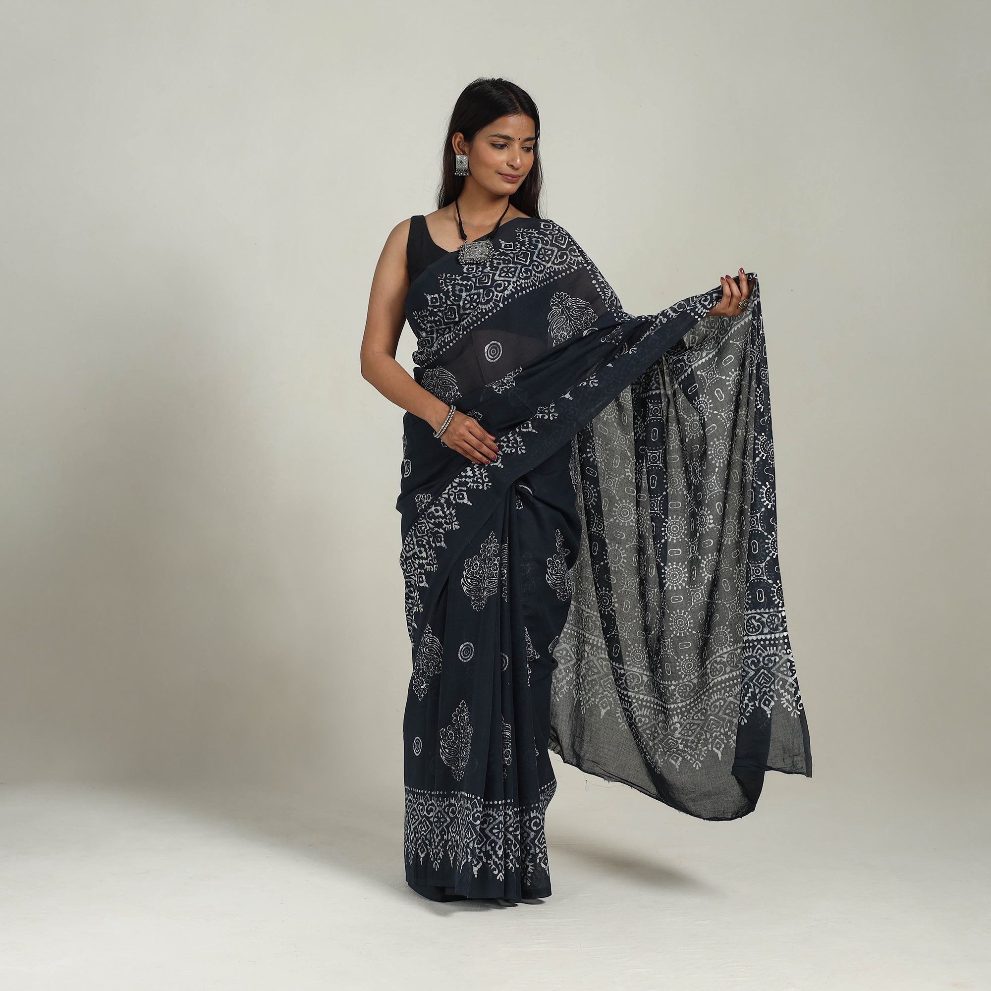 BATIK BY MD. SHARIFF Black - Cotton Hand Batik Print Saree 02 - view 2